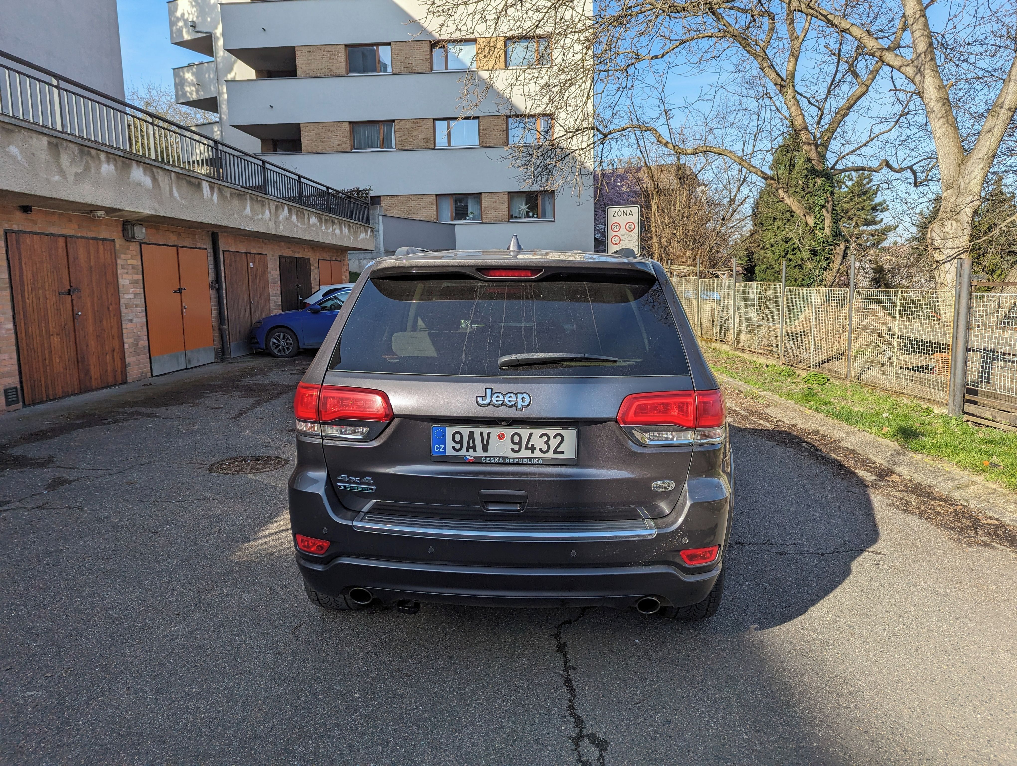 Jeep Grand Cherokee, Overland 3.0 - Servisováno - fotka 5