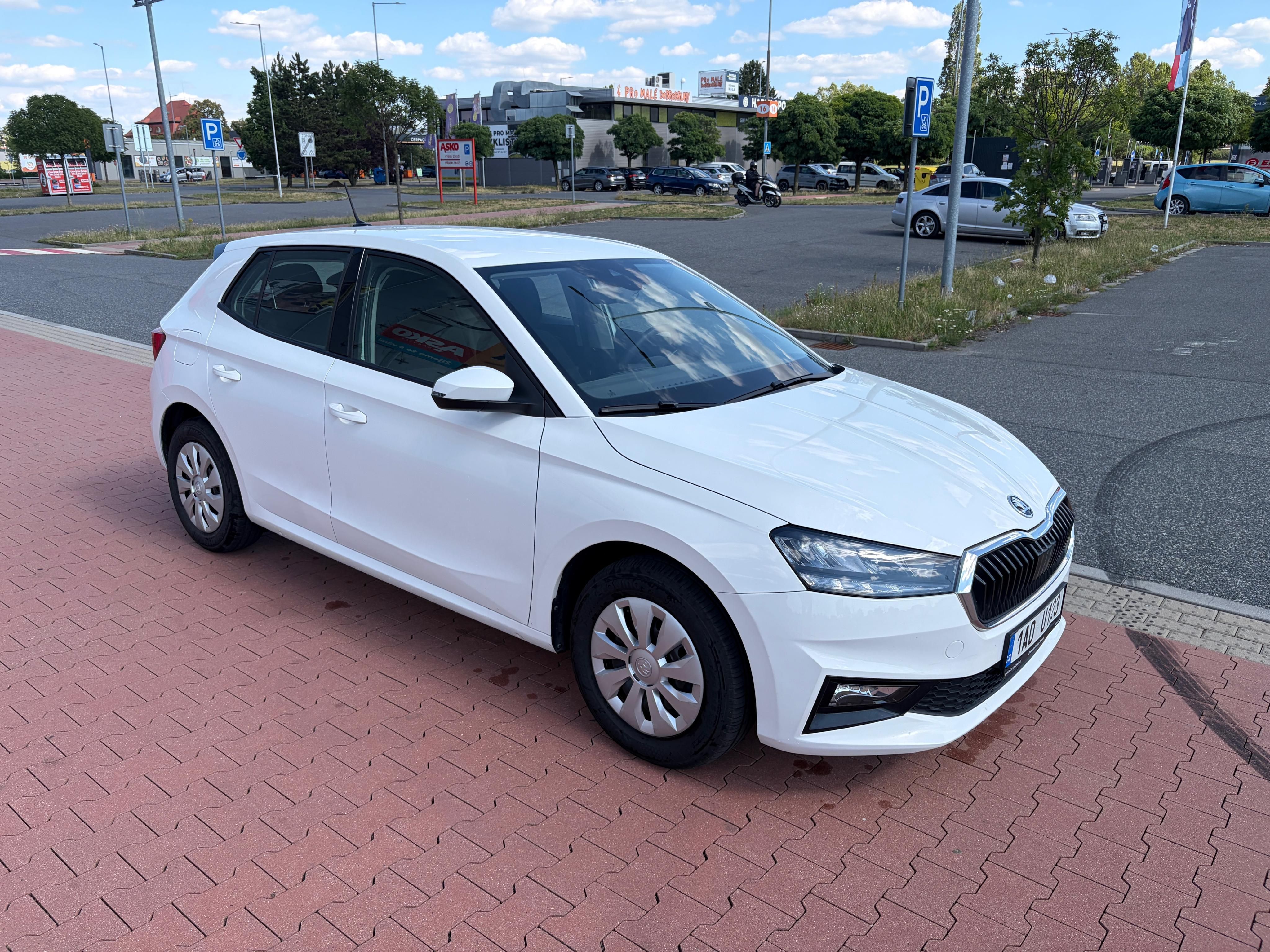 Škoda Fabia, 1.0 TSI - Maximální výbava - fotka 3