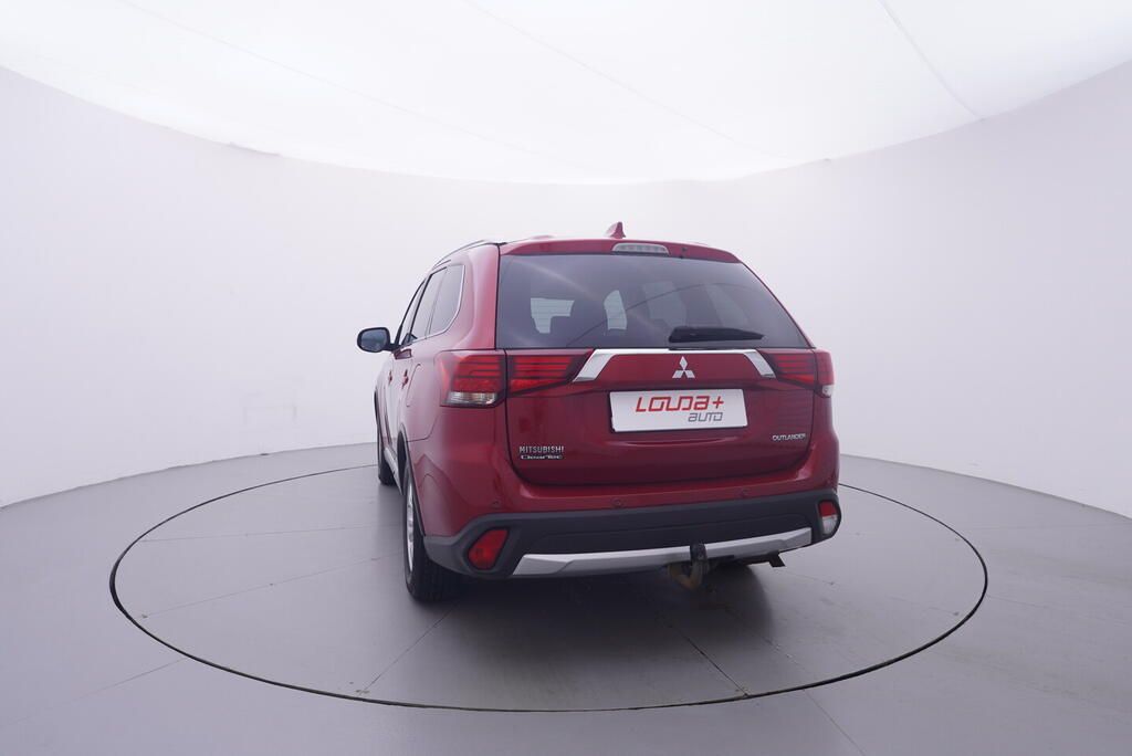 Mitsubishi Outlander, 2.0 Mivec 110 kW - fotka 4