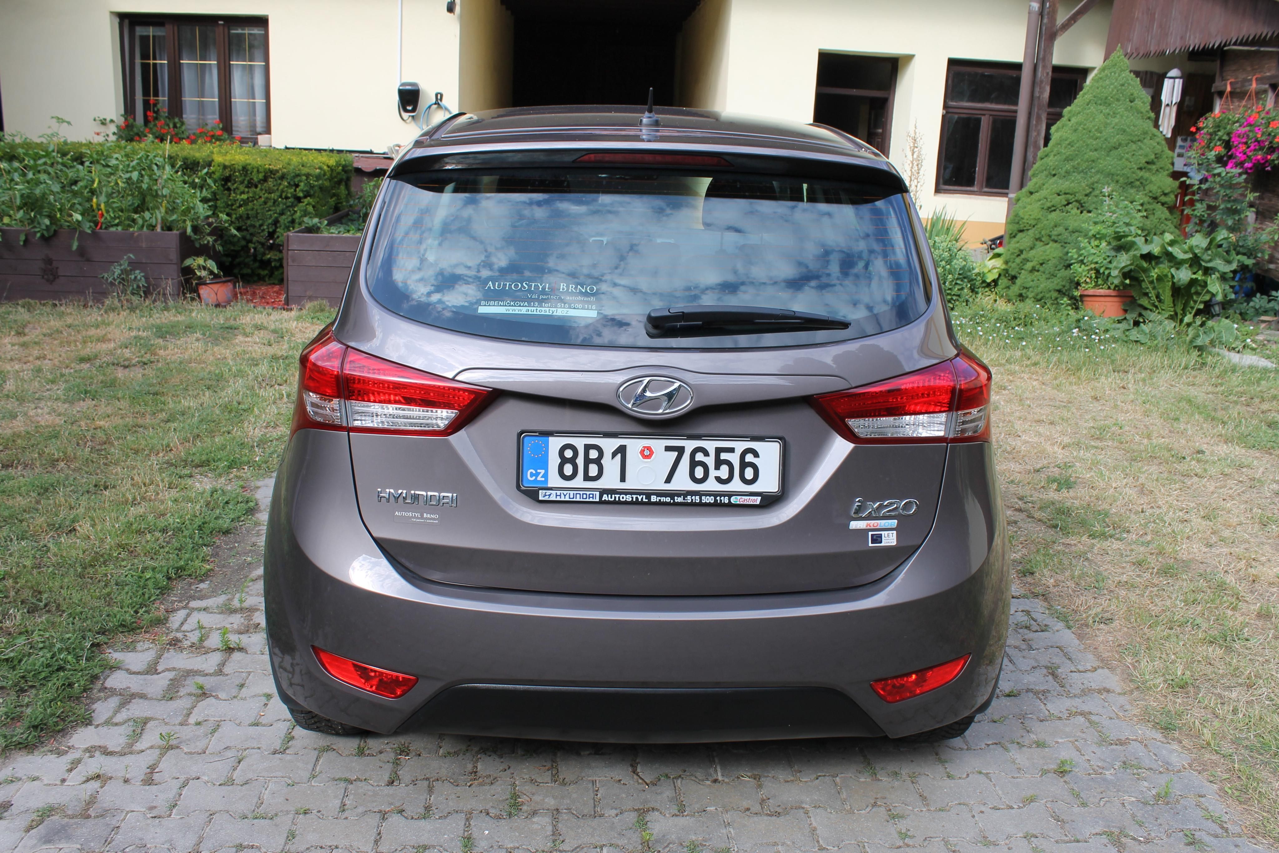 Hyundai ix20, JAKO NOVÝ 1,4i - fotka 4