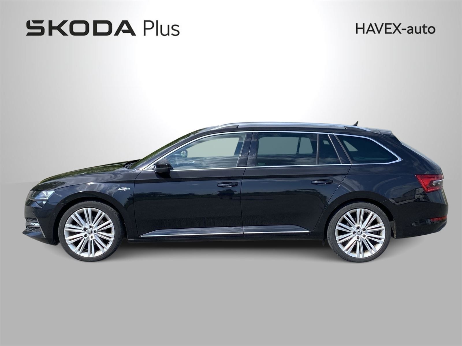 Škoda Superb, Combi 2.0 TDI 4x4 DSG L&K - fotka 3
