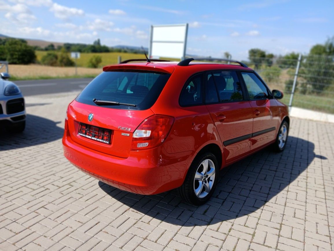 Škoda Fabia, 1,2 TSI 1.majitel Family - fotka 5
