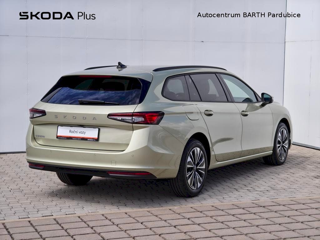 Škoda Superb, Combi Selection / 2,0 TDI / 11 - fotka 2