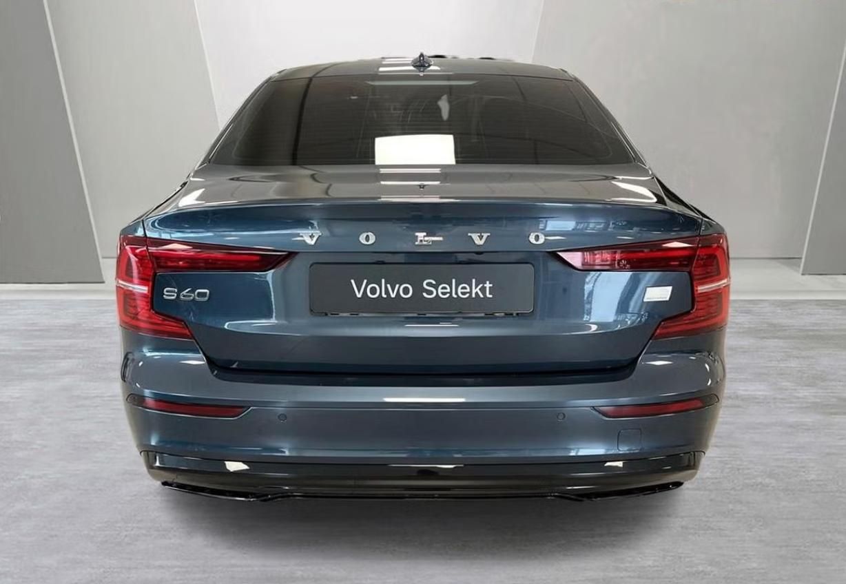 Volvo S60, Recharge T6 AWD 360k Taž Pano - fotka 6
