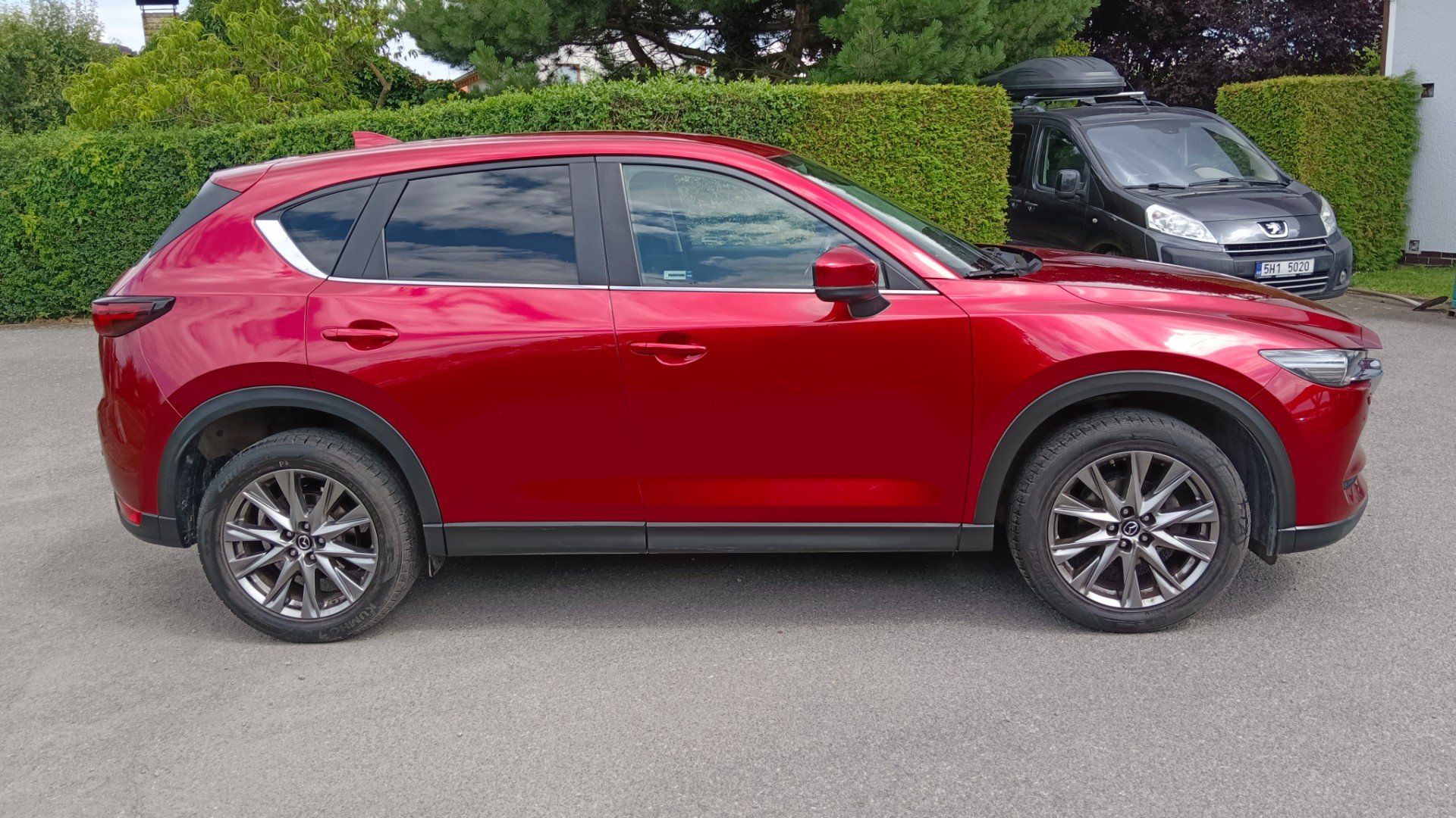 Mazda CX-5, 2.0I 4x4 automat Koupeno čr - fotka 5