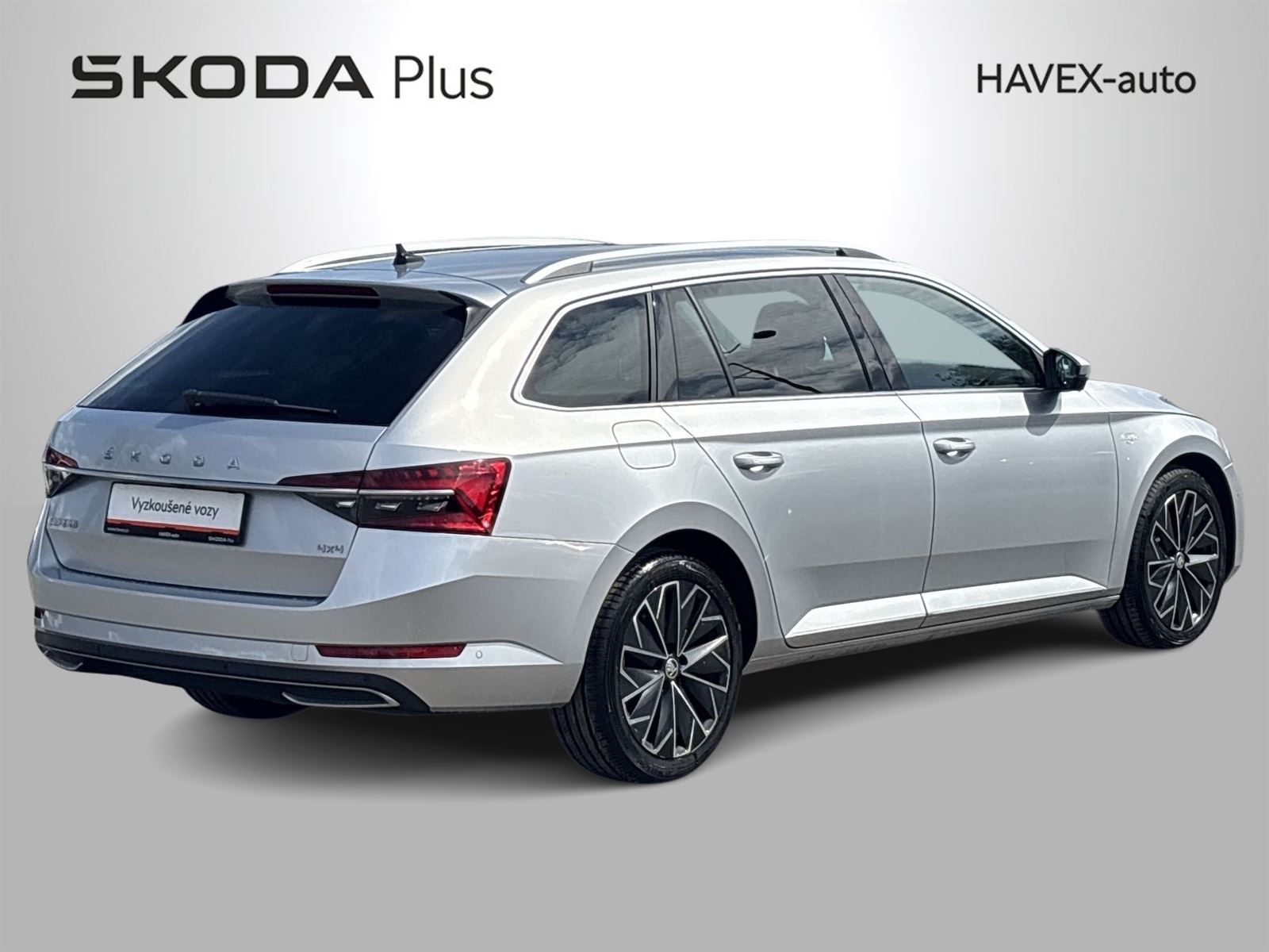 Škoda Superb, Combi 2.0 TDI 4x4 DSG L&K - fotka 2