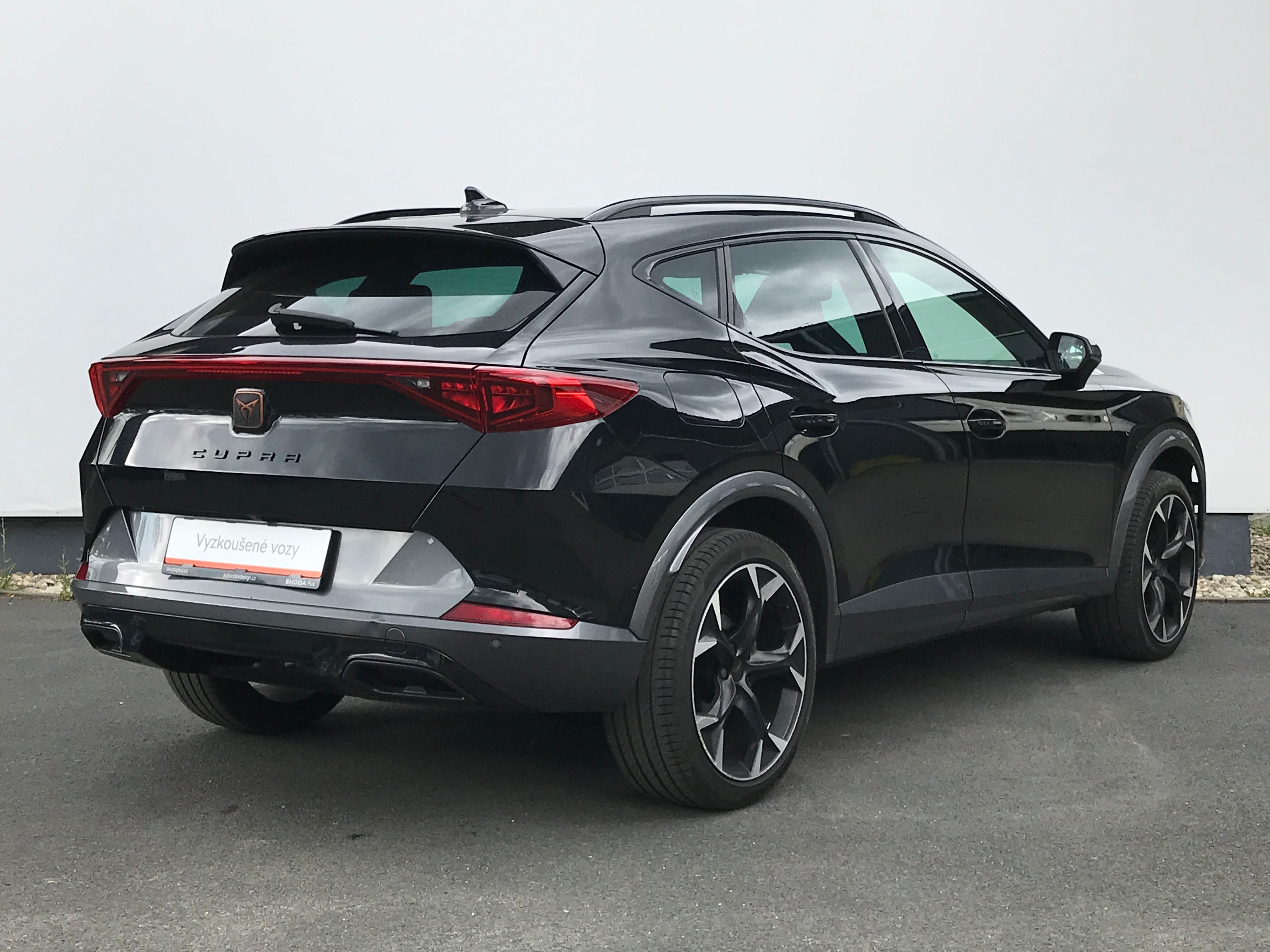Cupra Formentor, 2,0TSI/140kW 4X4 DSG - fotka 2