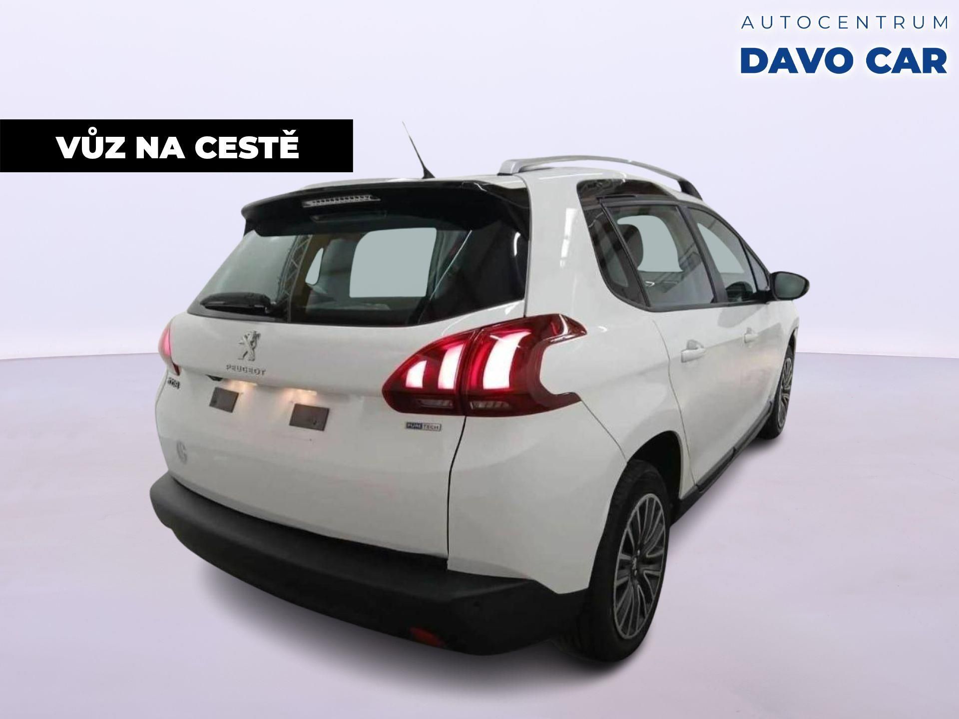 Peugeot 2008, 1.2 PureTech 60 kW Klima - fotka 2