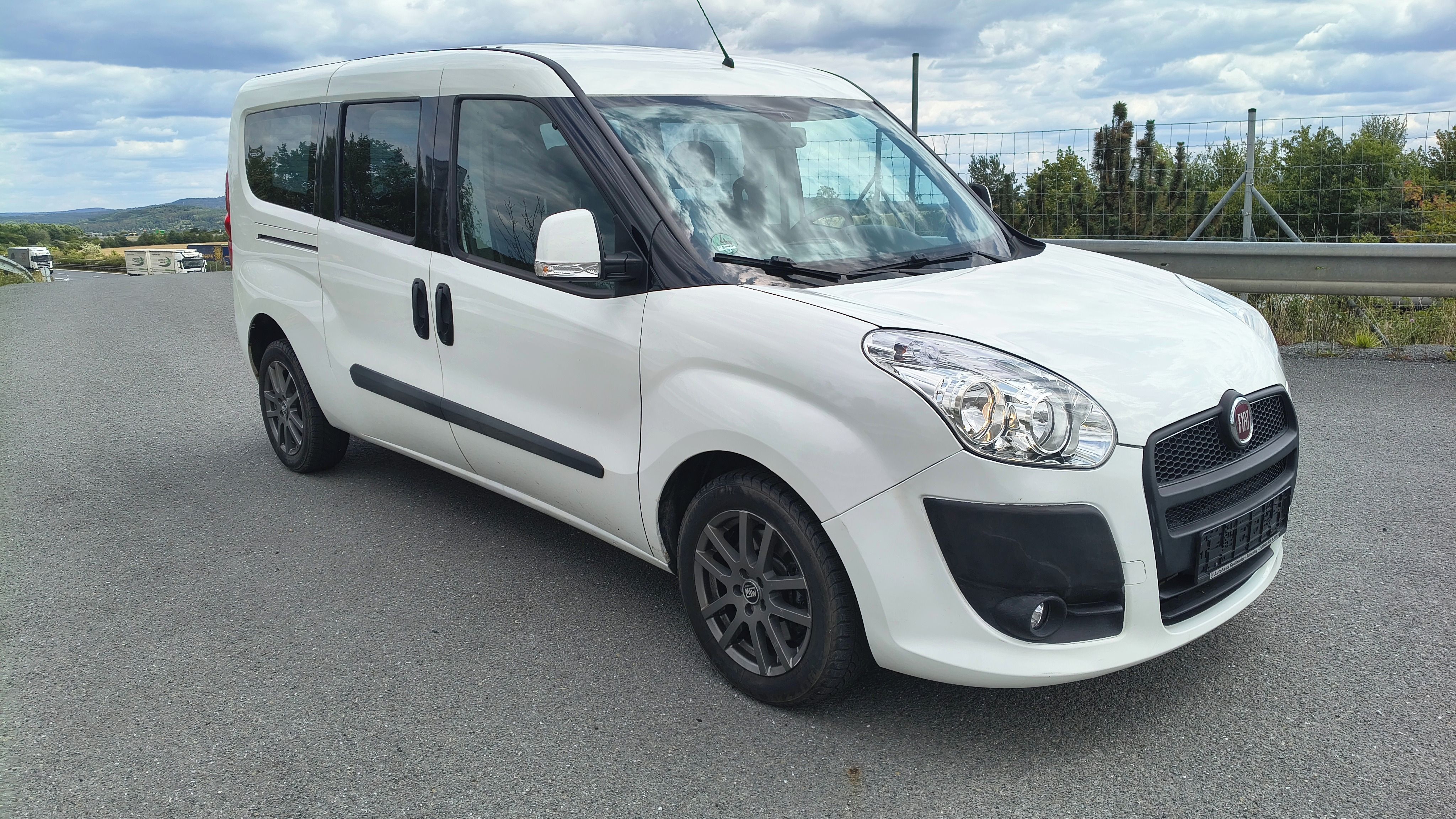 Fiat Dobló, Maxi 1.6D 77kw klima 5.místný - fotka 2