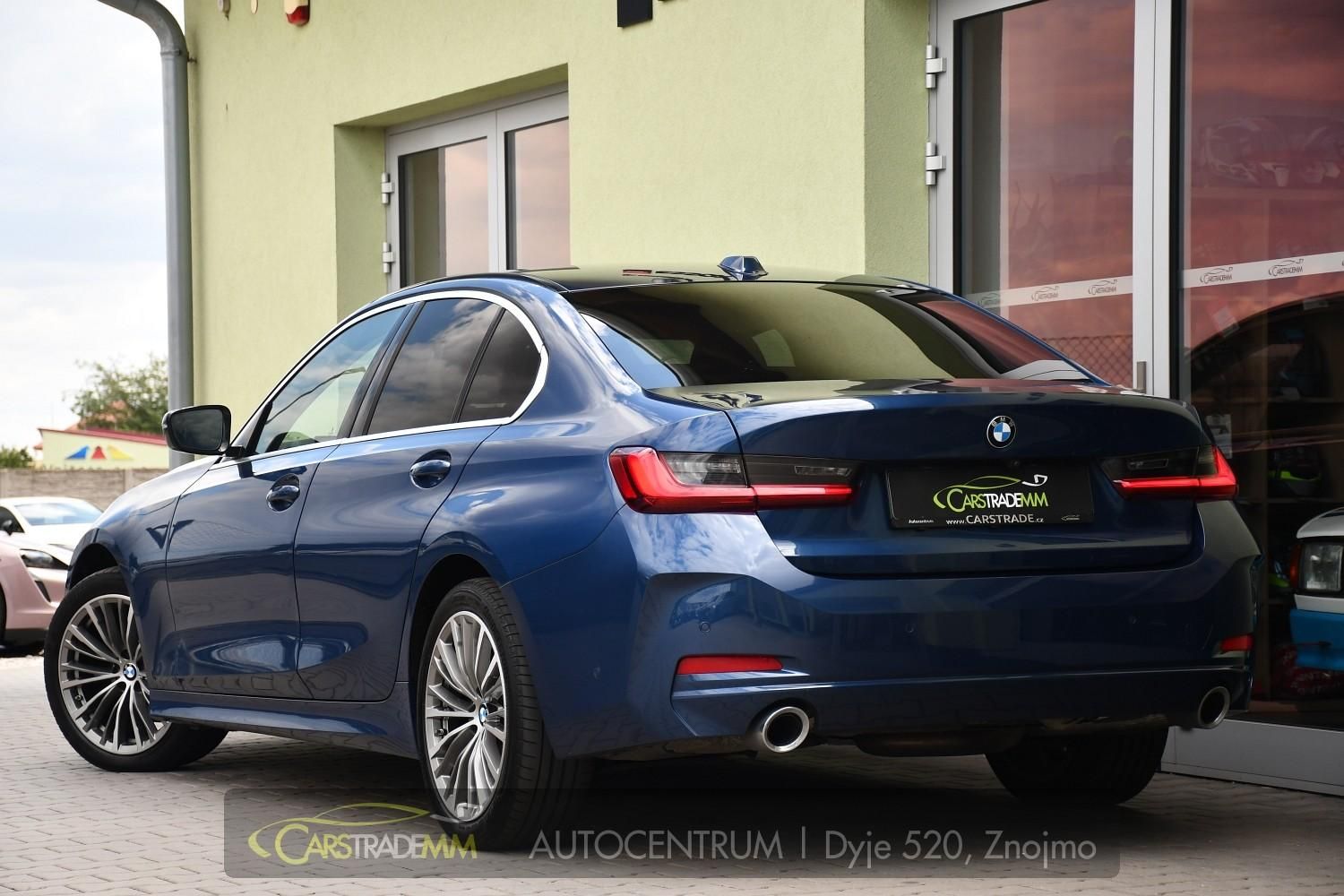 BMW Řada 3, 320D xDrive TAŽNÉ ČR 1.M - fotka 3