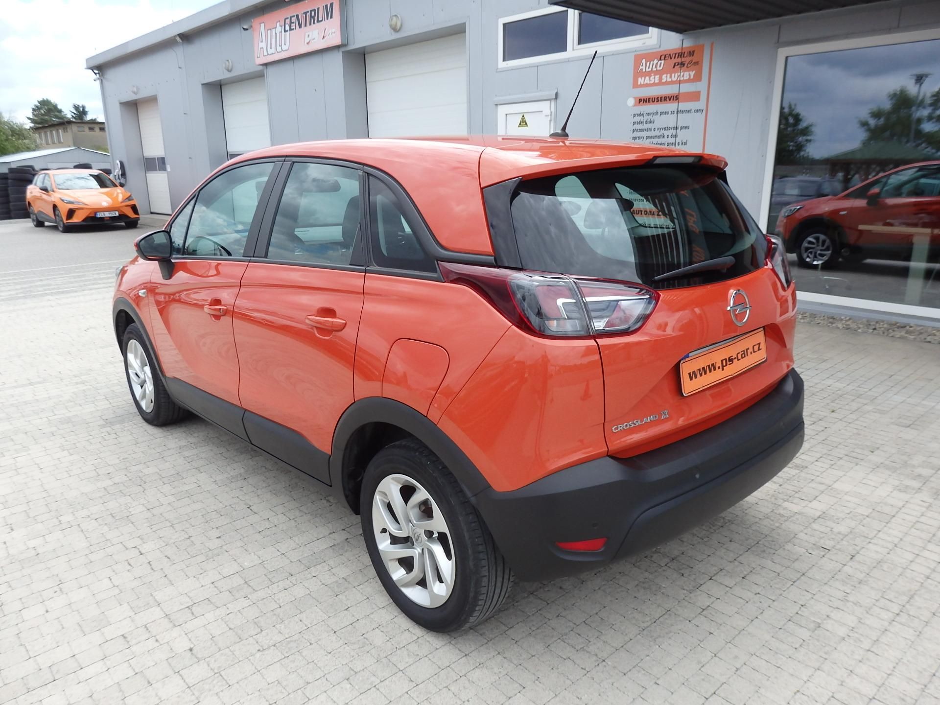 Opel Crossland X, 1,2 TURBO 81kW, 1.MAJITEL - fotka 5