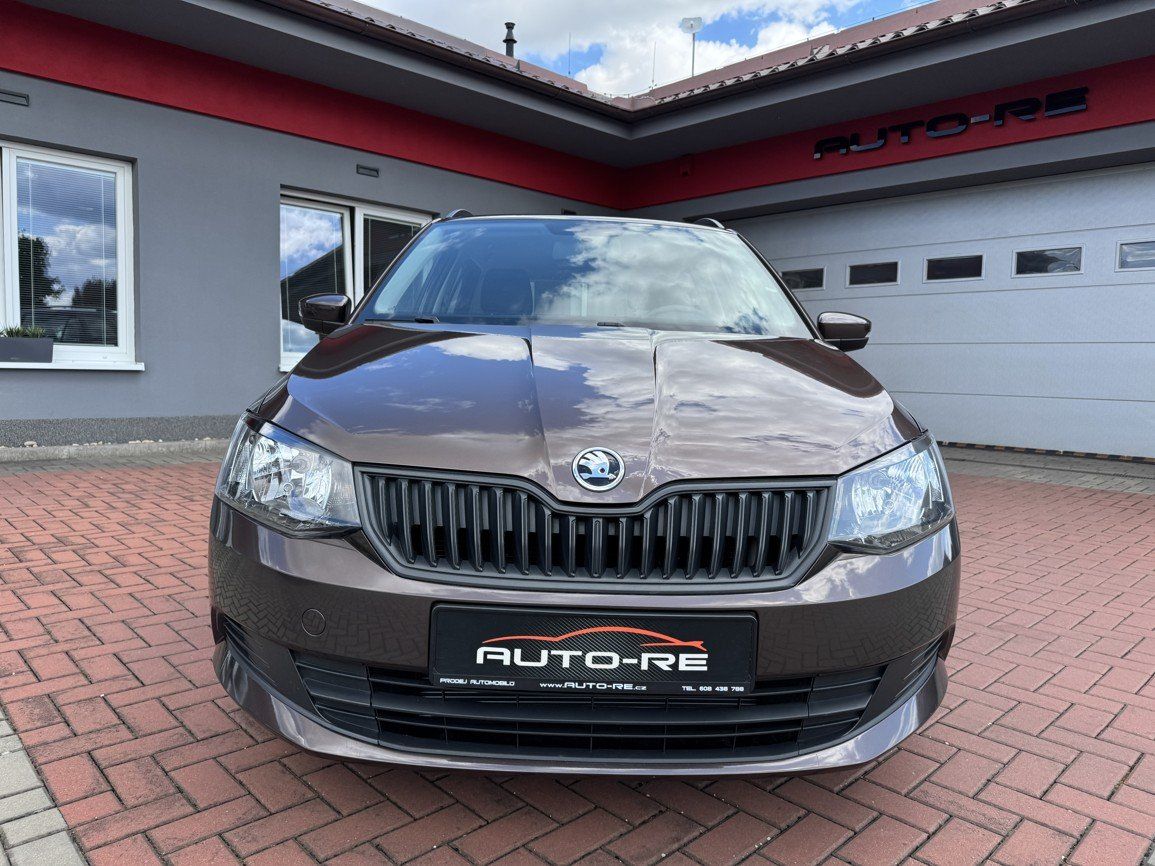 Škoda Fabia, 1.2TSi Active Klimatizace - fotka 5