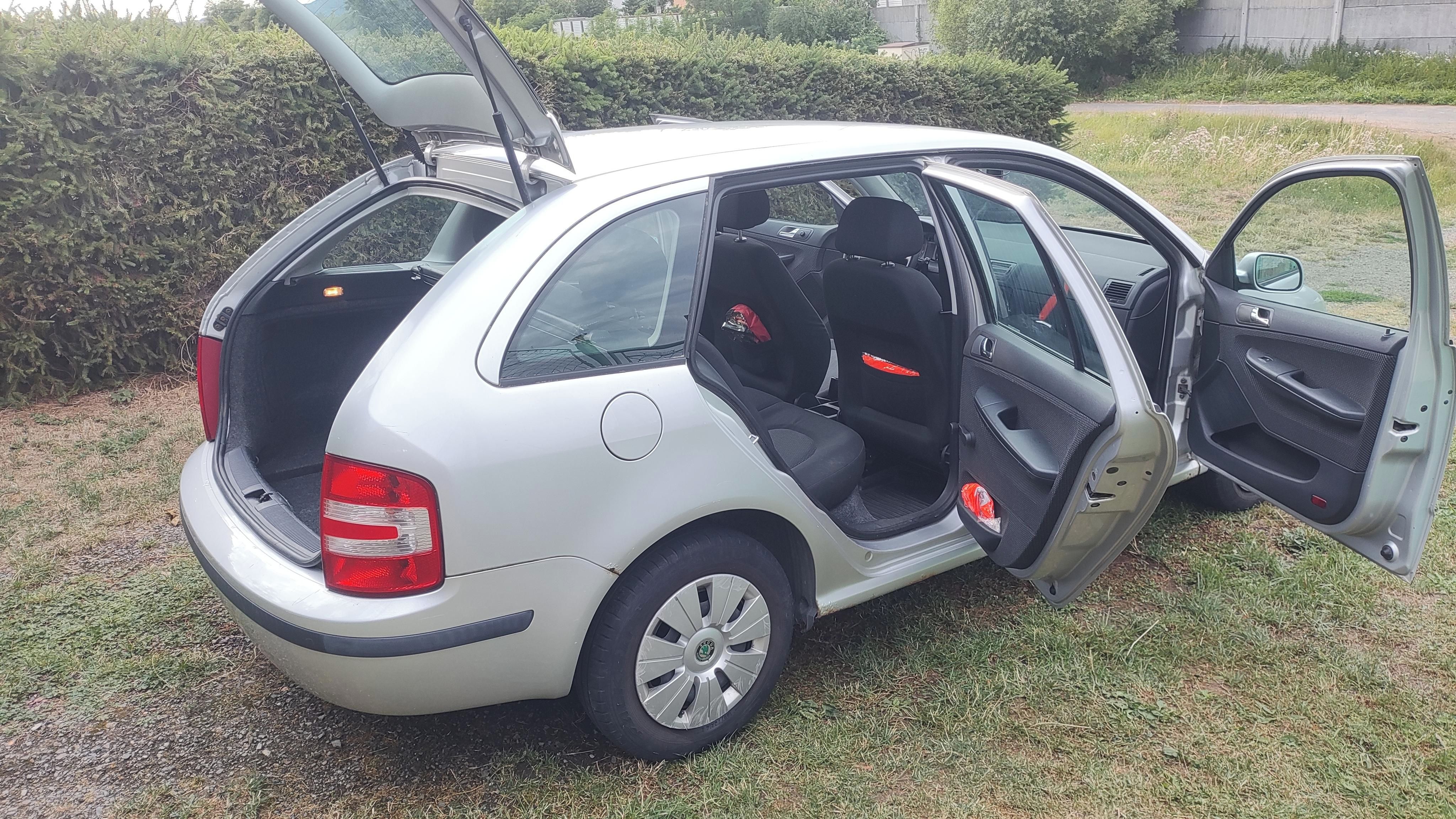 Škoda Fabia, Škoda Fabia Combi 1.4 16V 55kW - fotka 3