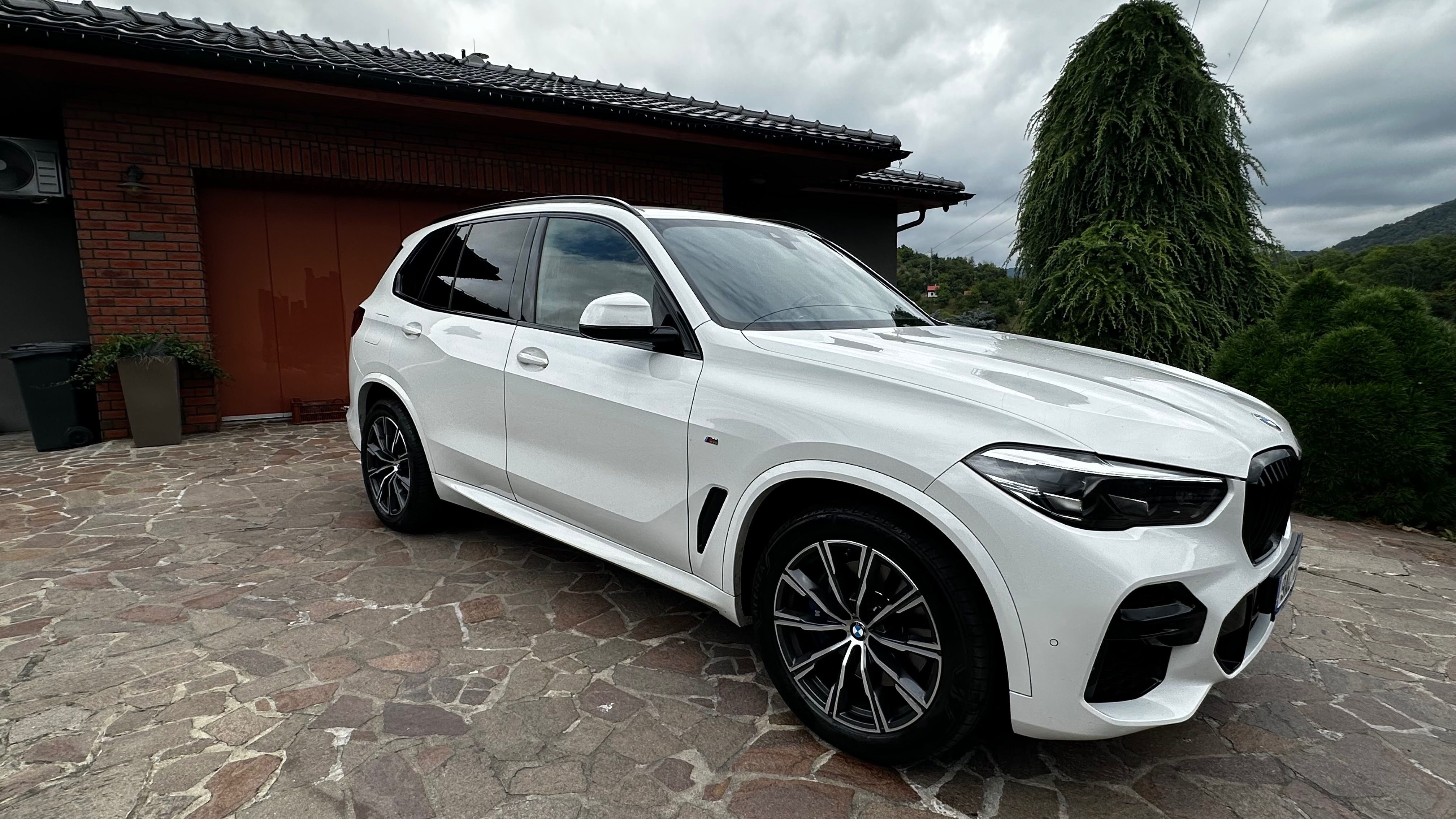 BMW X5, xDrive 40i M-Packet, ČR, DPH - fotka 3