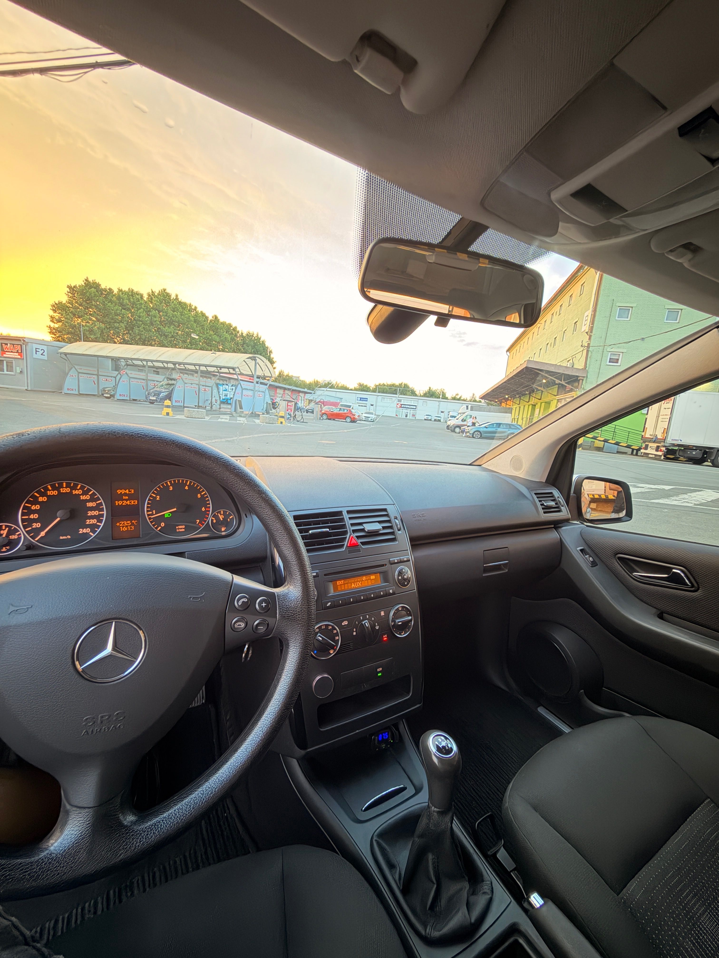 Mercedes-Benz Třídy A, Mercedes-Benz A 180 2009 - fotka 6