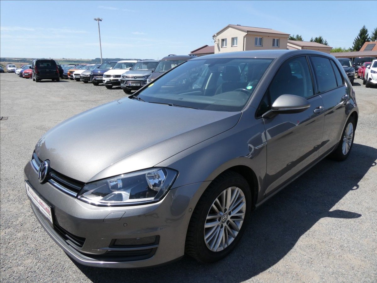 Volkswagen Golf, 1,2 TSi 63kW CUP, 2.majitel - fotka 3