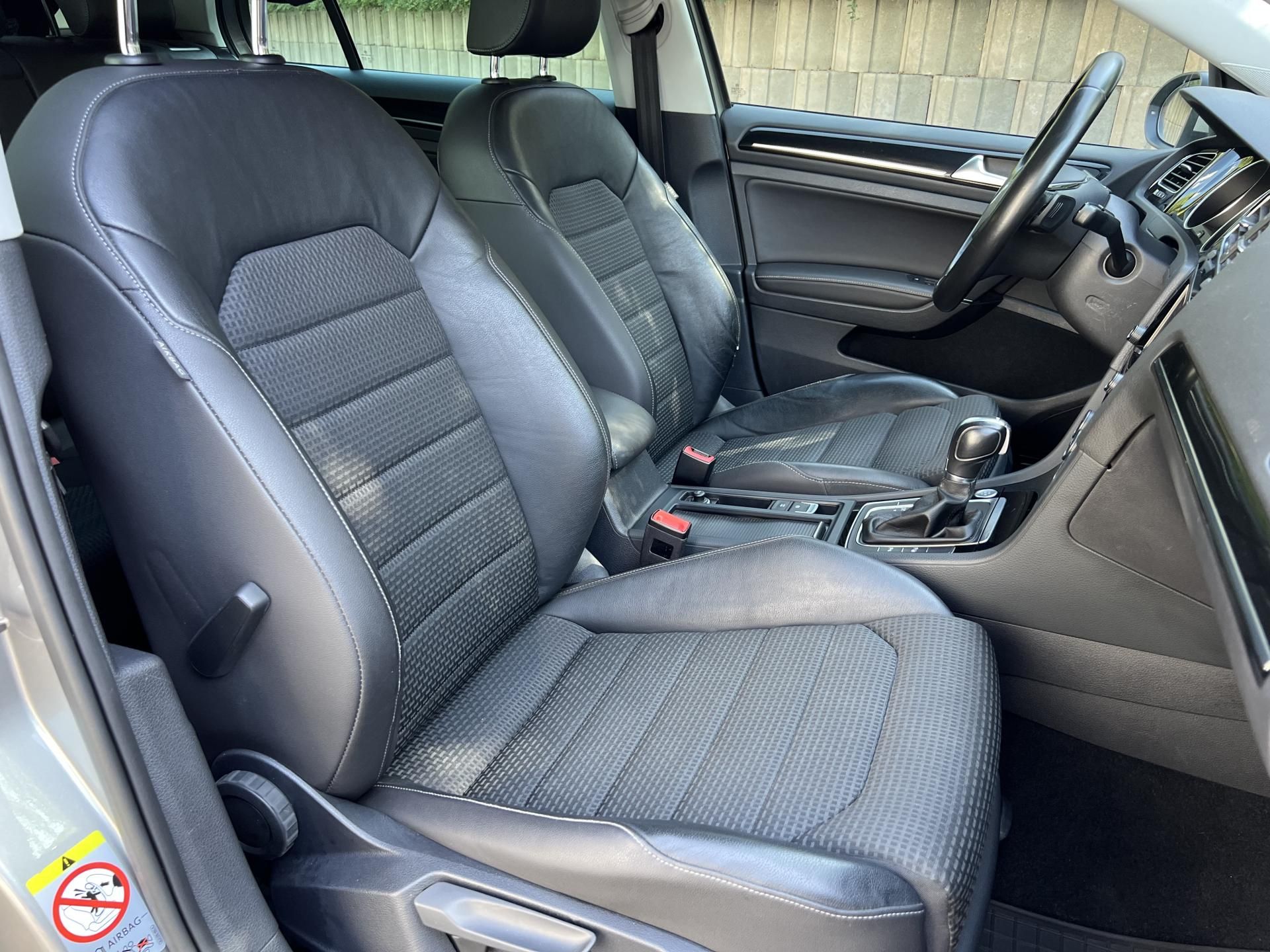 Volkswagen Golf, 2.0 TDi 110 kW DSG ACC KESSY - fotka 6