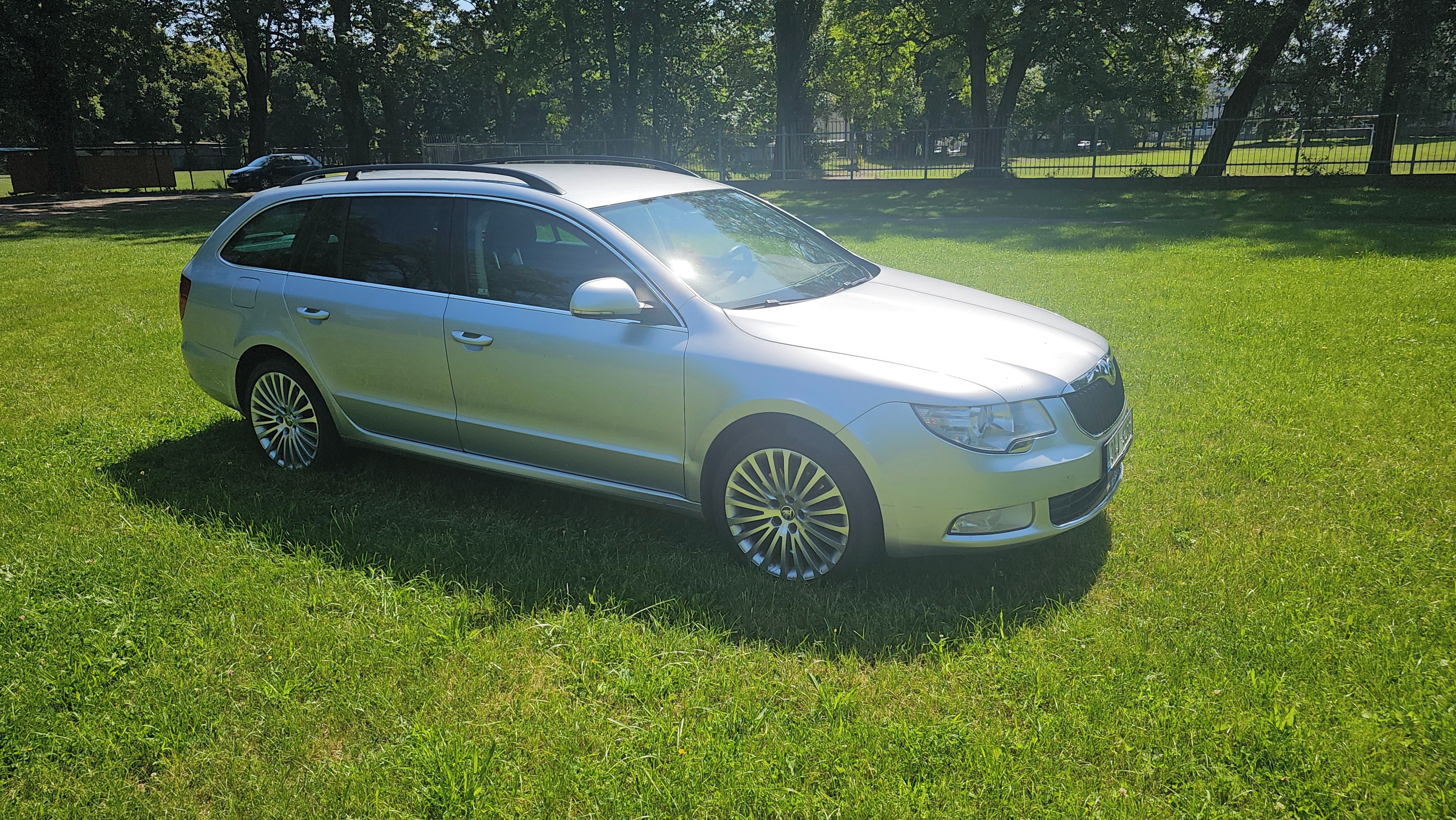 Škoda Superb - fotka 3