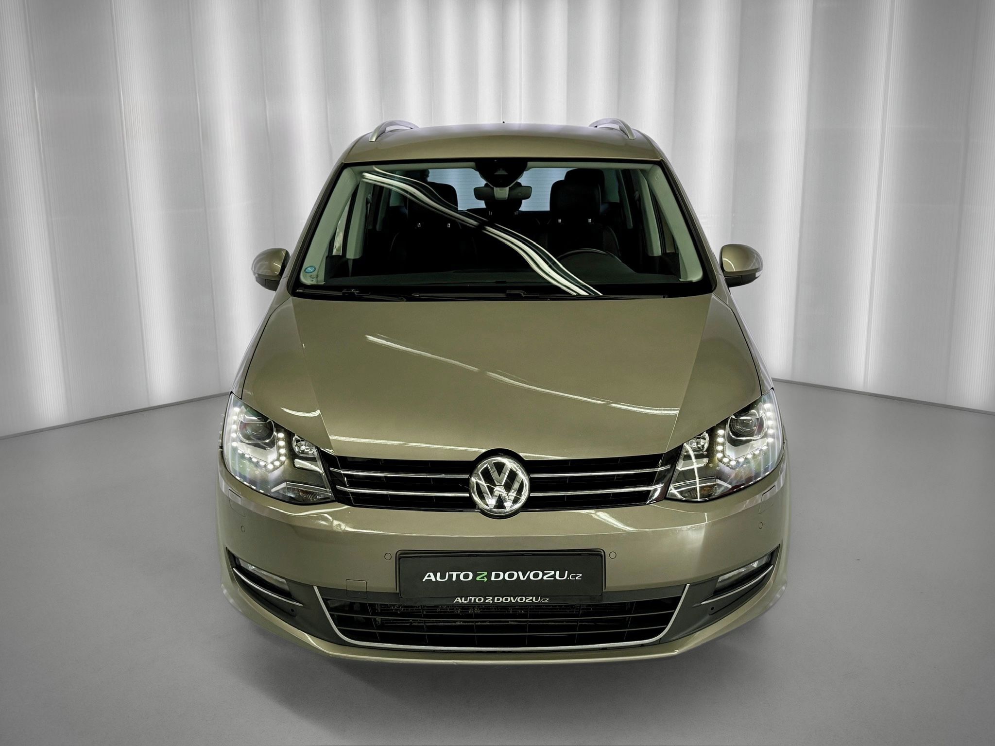 Volkswagen Sharan, 2.0TDI 130KW 4MOTION HIGHLINE, - fotka 3