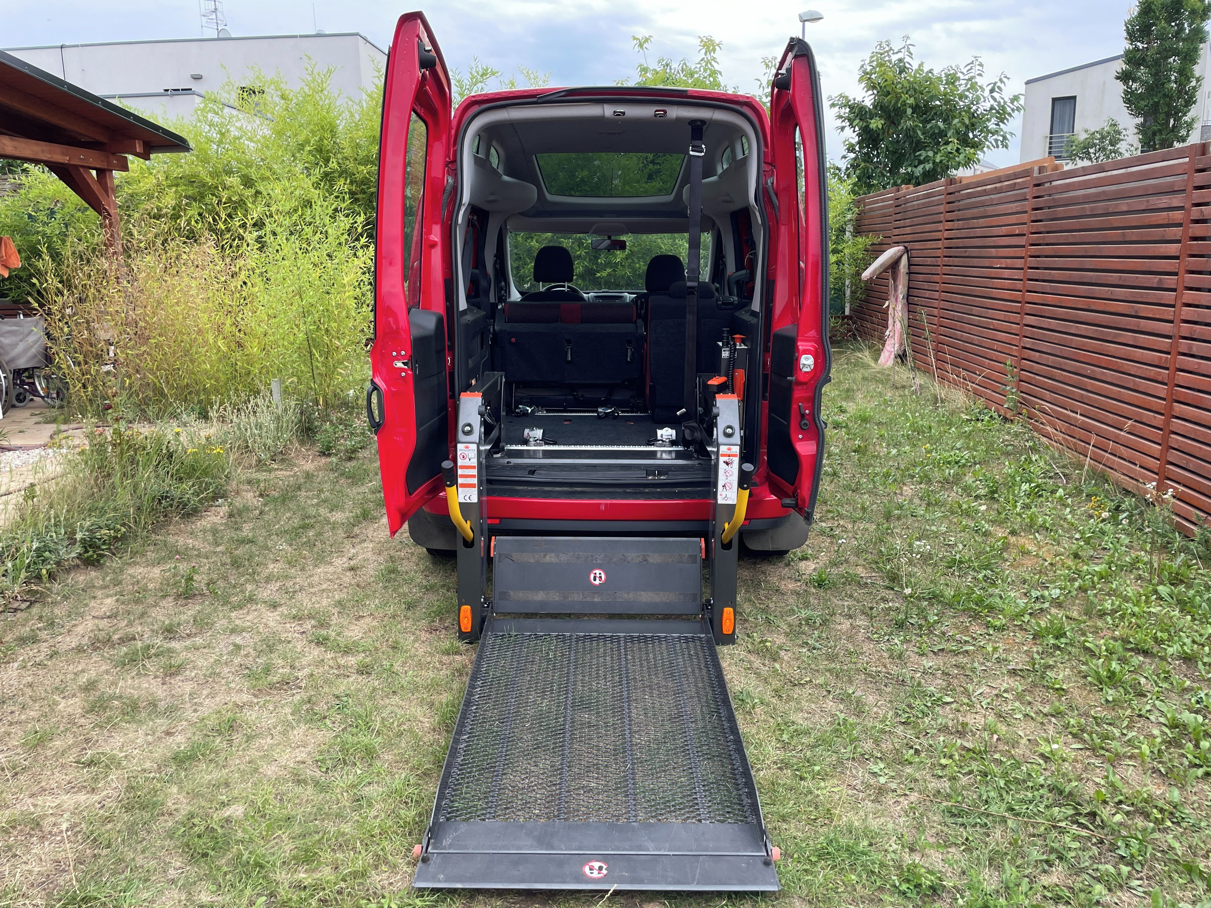 Fiat Dobló, pro převoz vozíčkáře
