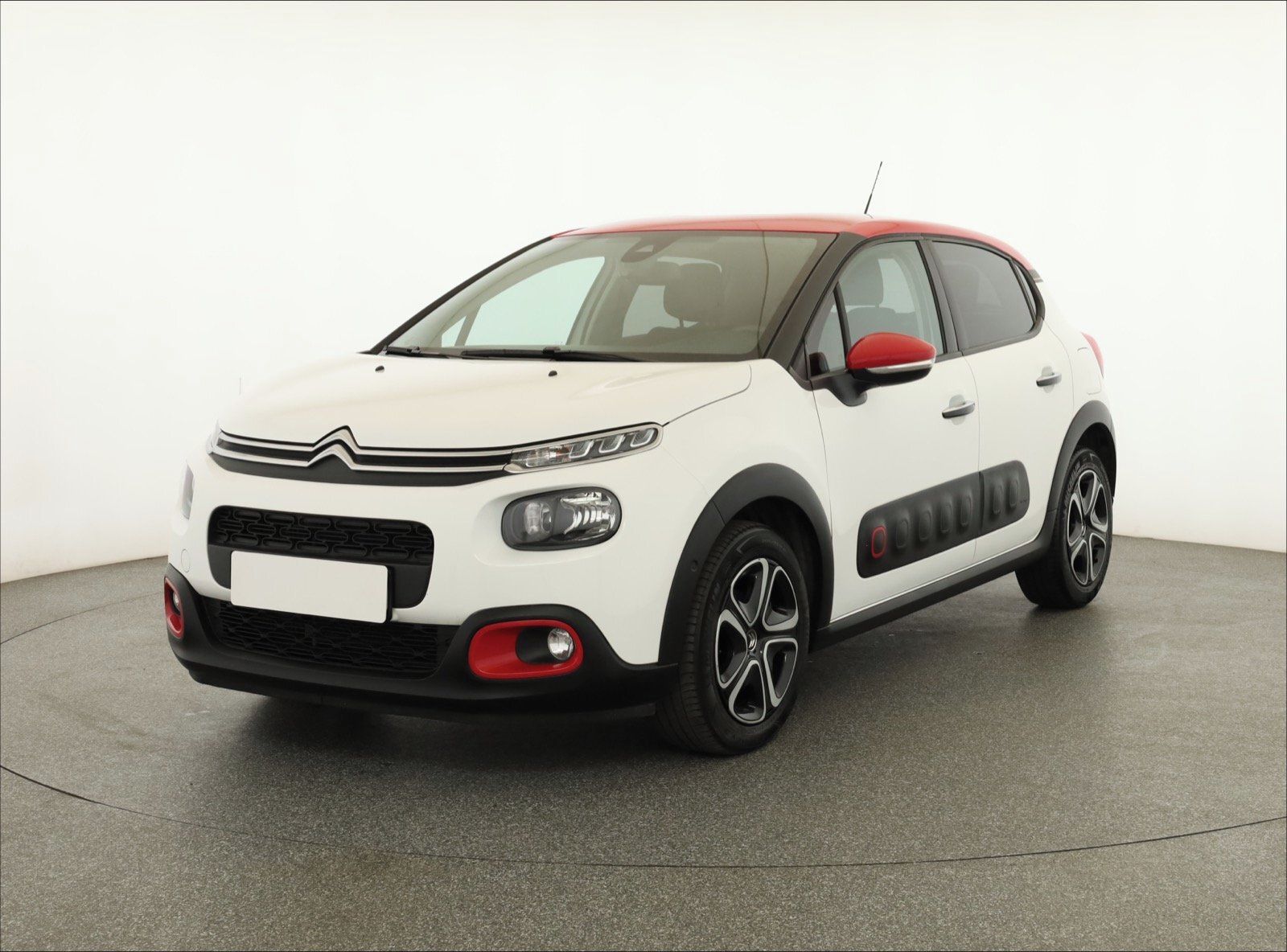 Citroën C3, 1.2 PureTech, Automat, Navi - fotka 2