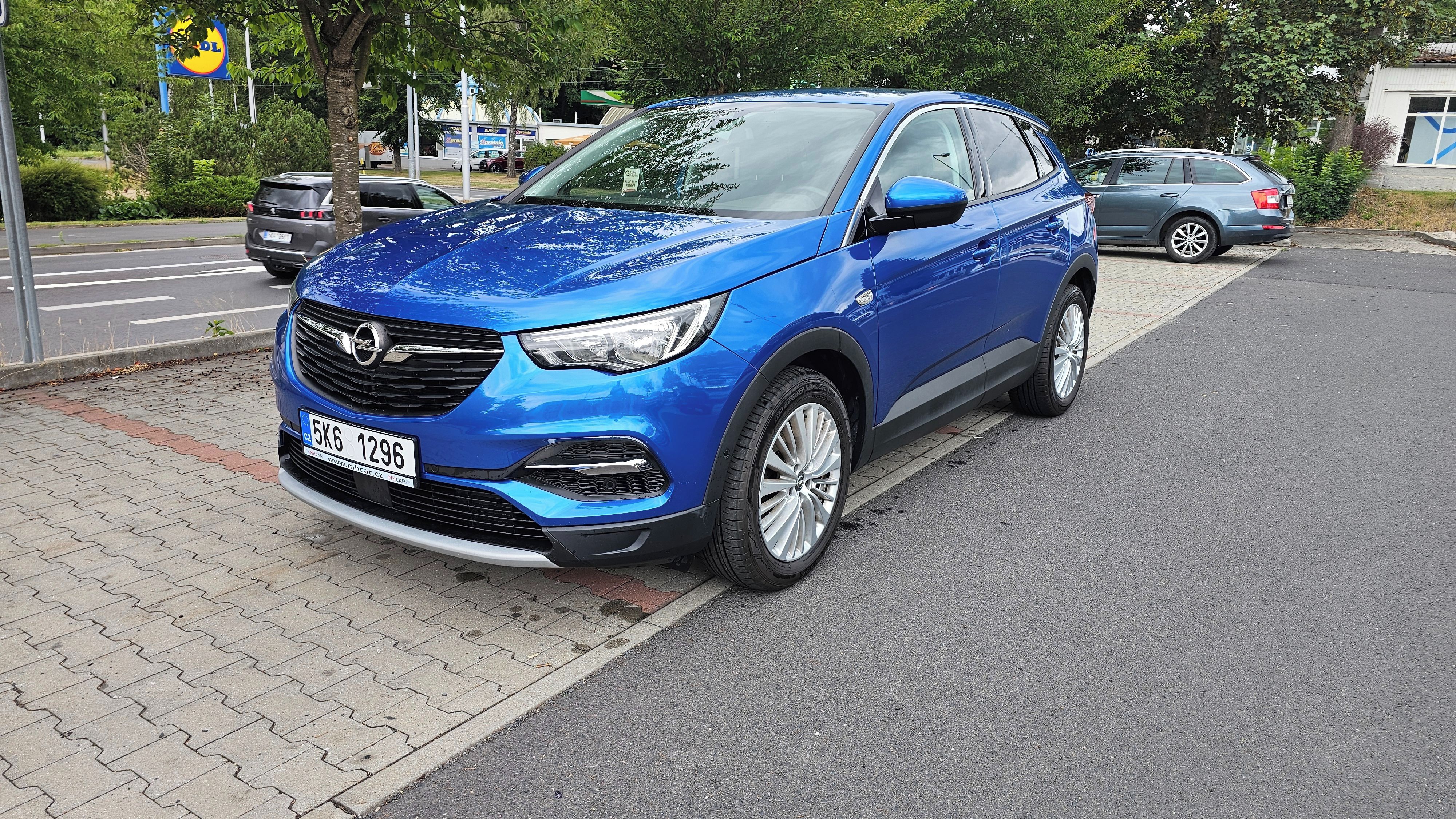 Opel Grandland X, 1,2 T, 96Kw, serviska