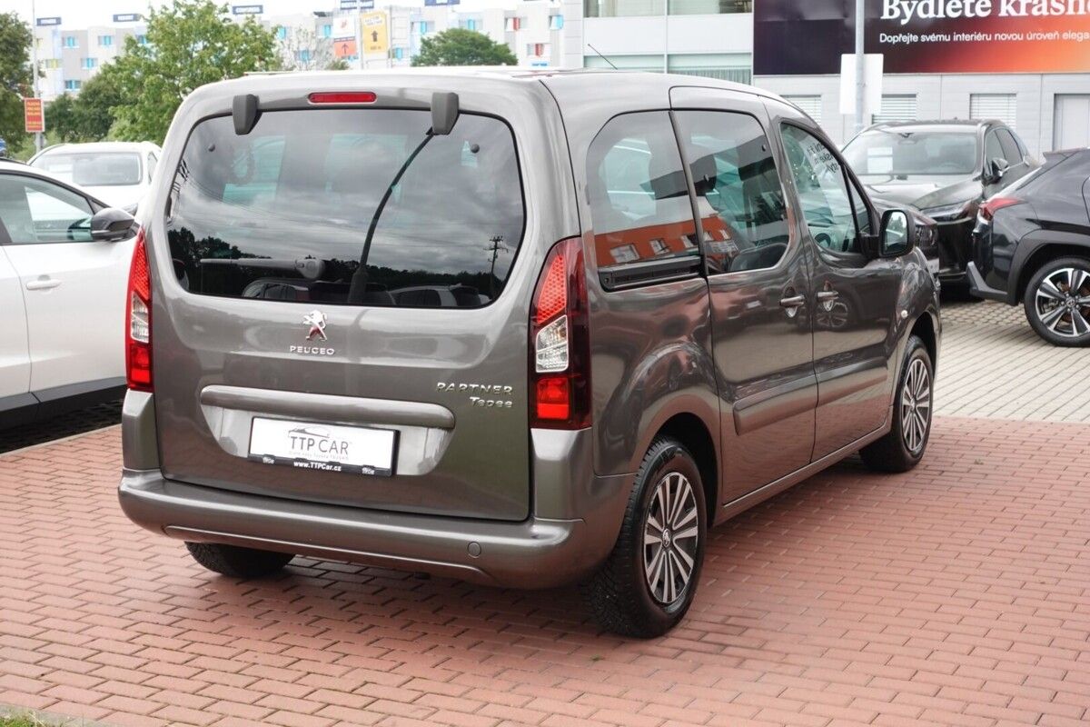 Peugeot Partner, 1,6i 72kW M/T 5míst - fotka 4