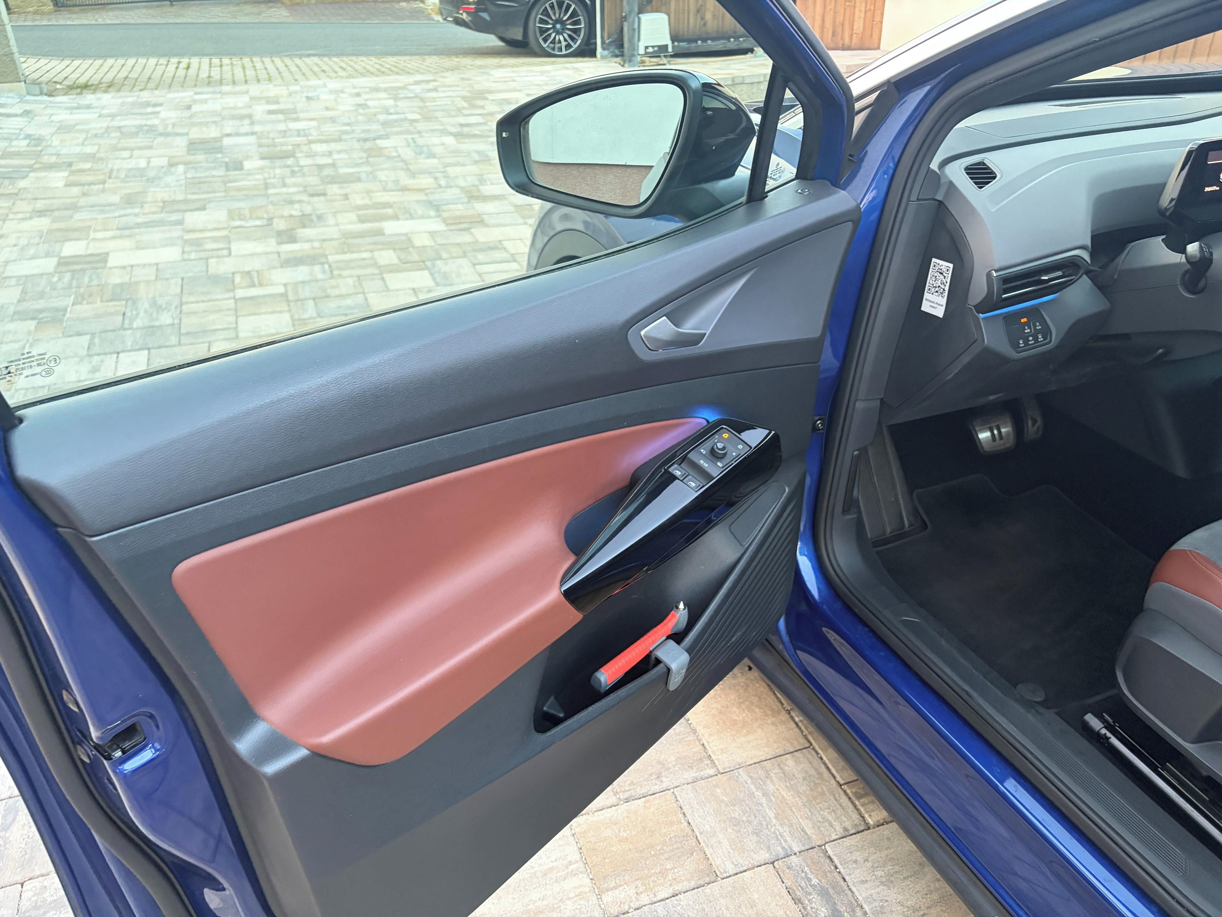 Volkswagen ID.4, 1st.77kwh, SOH 93%,t. cerpadlo - fotka 6
