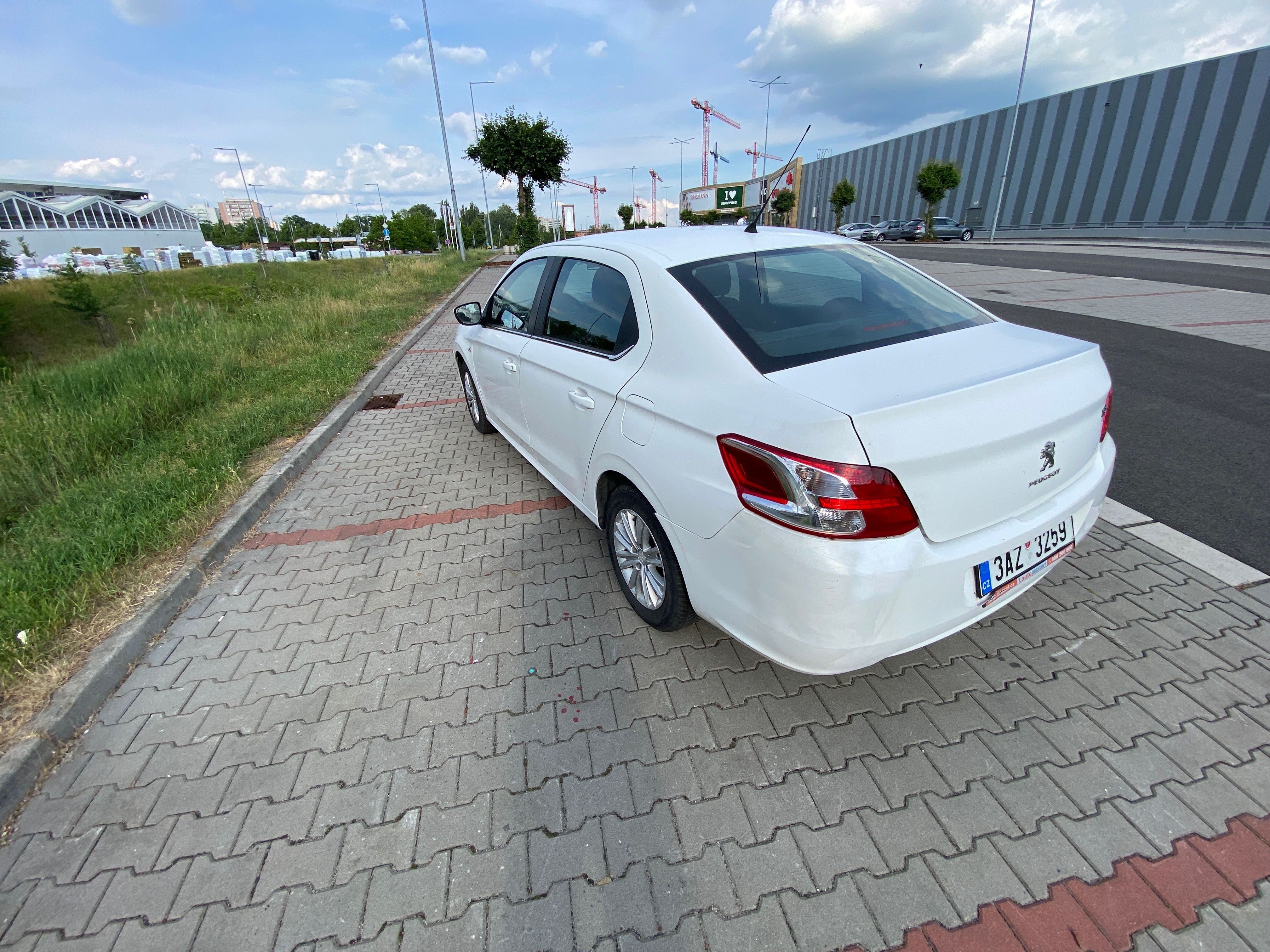Peugeot 301, Peugeot 1.2 VTi (2013) 53 kw - fotka 4