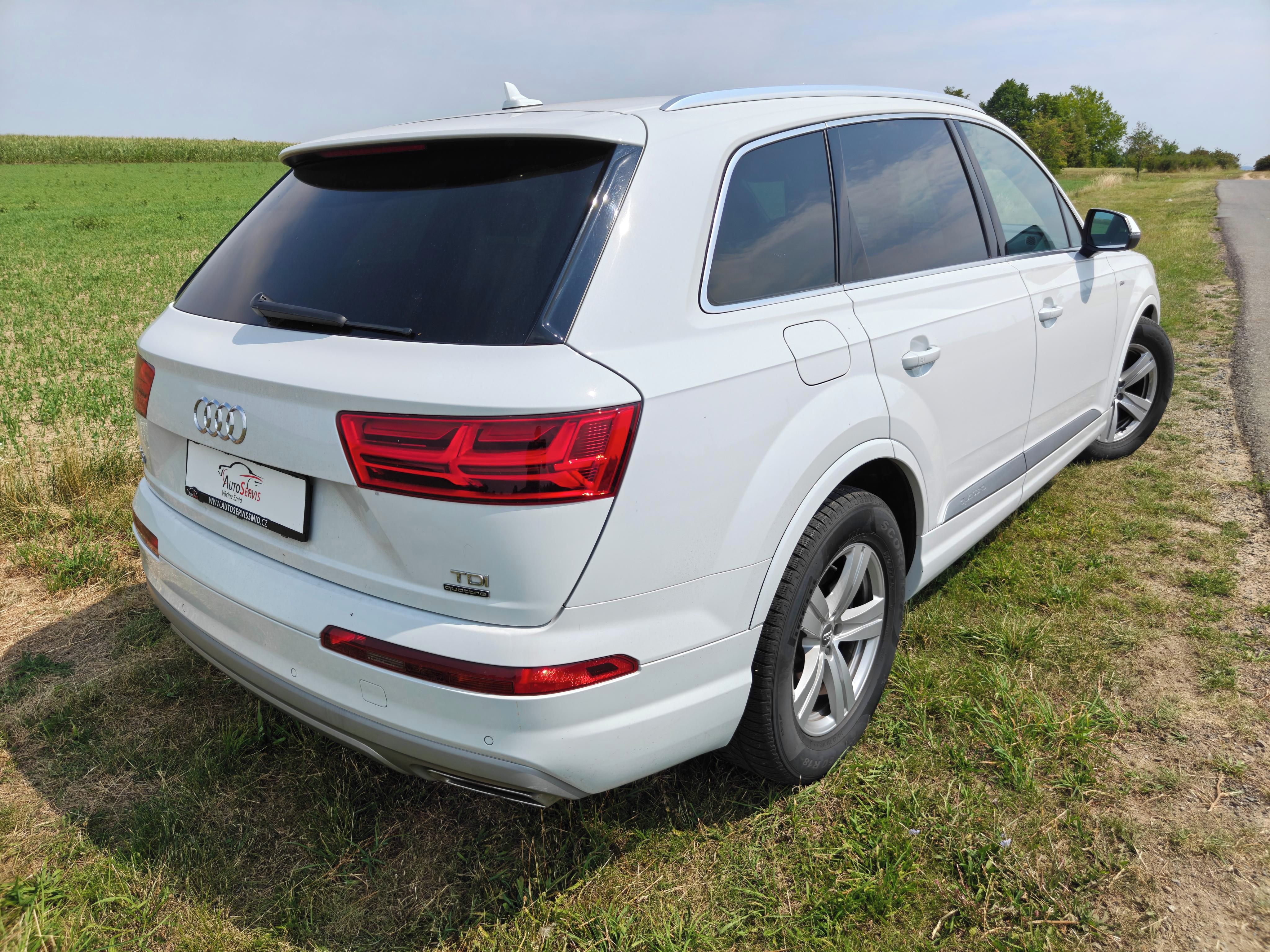 Audi Q7, Audi Q7 S-Line quattro, 7 míst - fotka 4