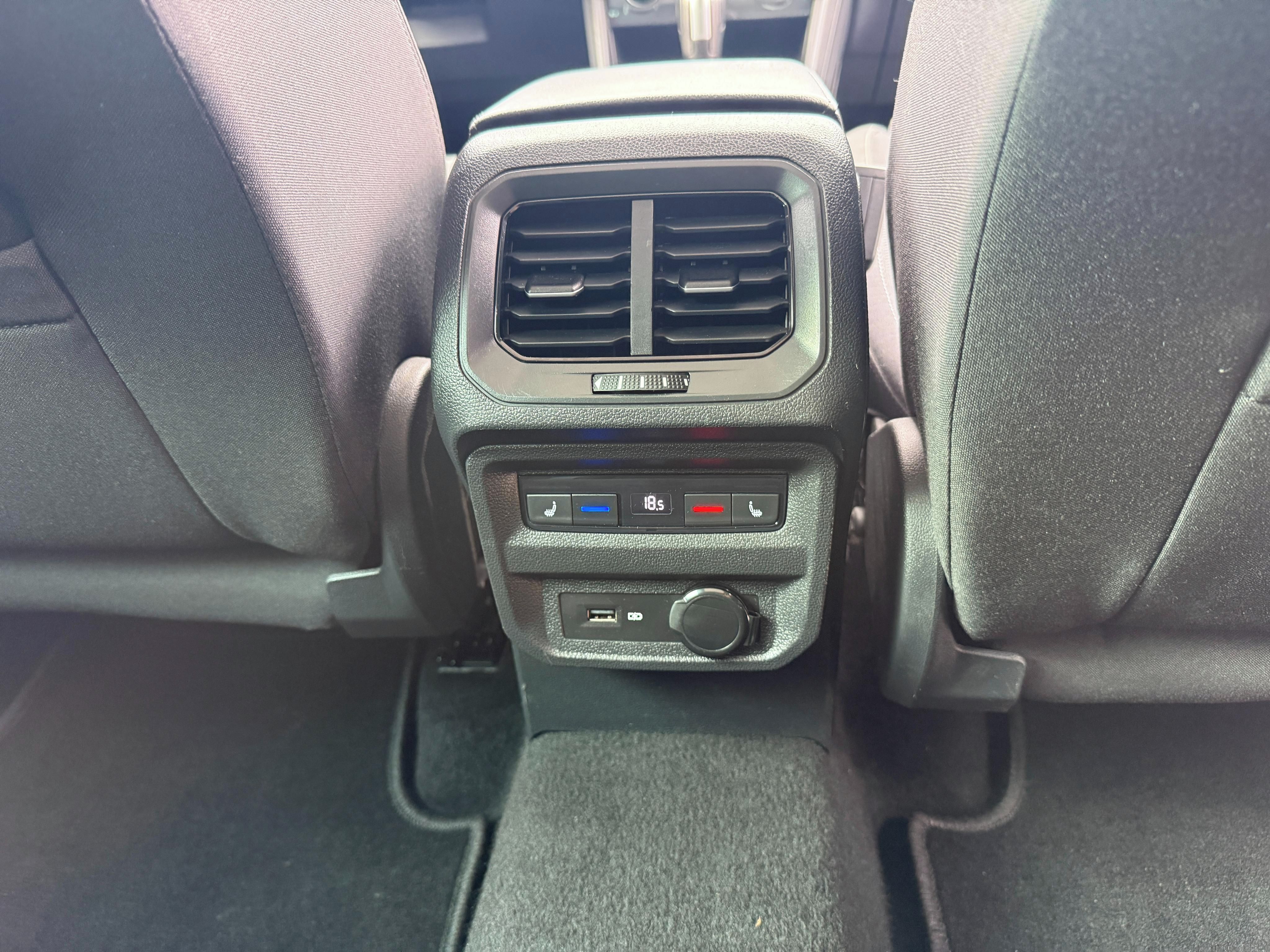 Volkswagen Tiguan, 2.0 TDI DSG Highline Servis - fotka 6