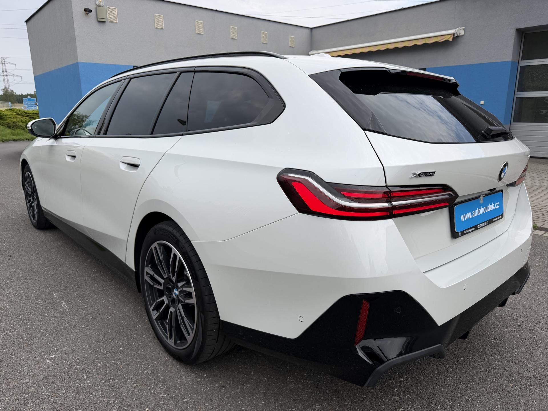 BMW Řada 5, 540D xDRIVE M SPORT Individual - fotka 6