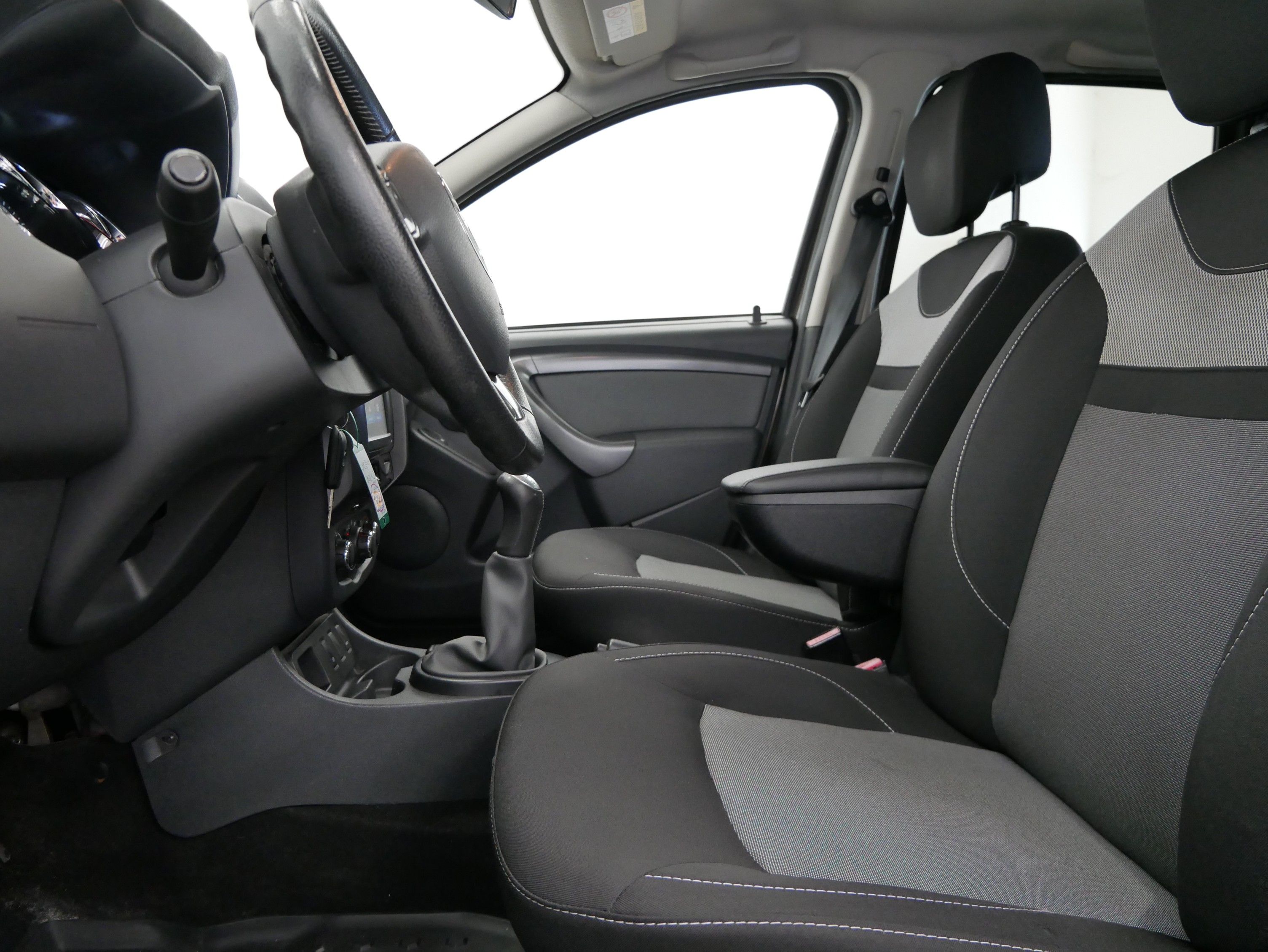 Dacia Duster, 1.6 SCe 84 kW Access - fotka 6