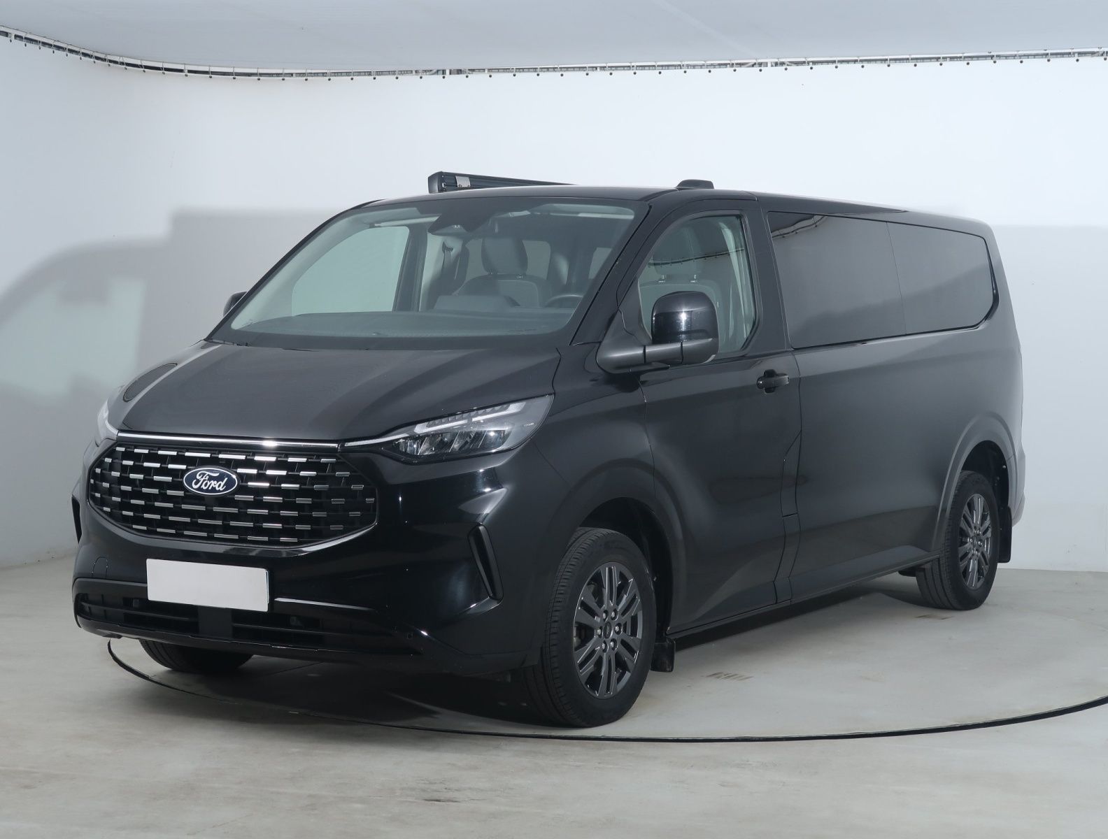 Ford Tourneo Custom, 2.0 EcoBlue, Klima, ČR, 1Maj - fotka 3