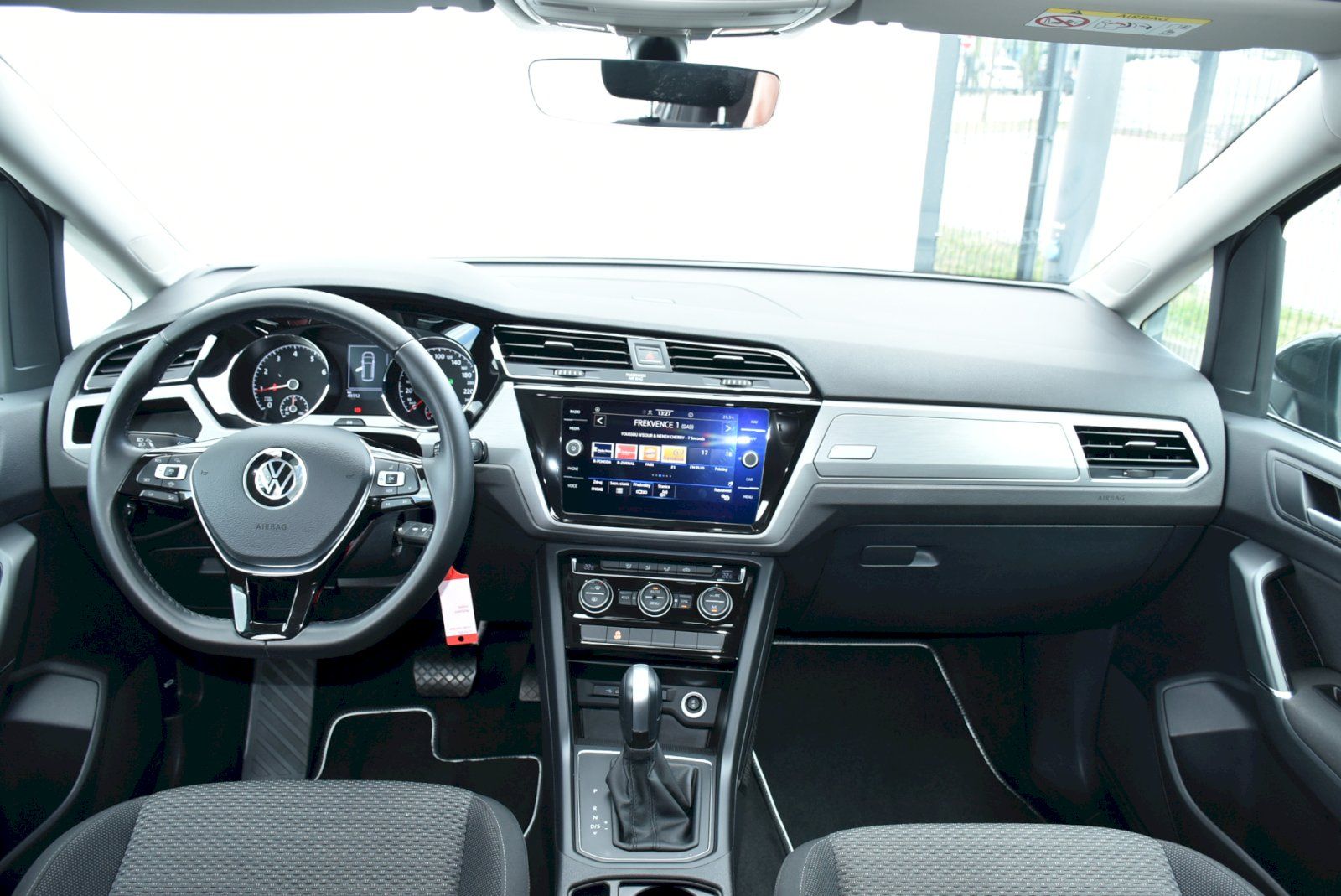 Volkswagen Touran, Comfortline 1.5 TSI 110kW DSG - fotka 5