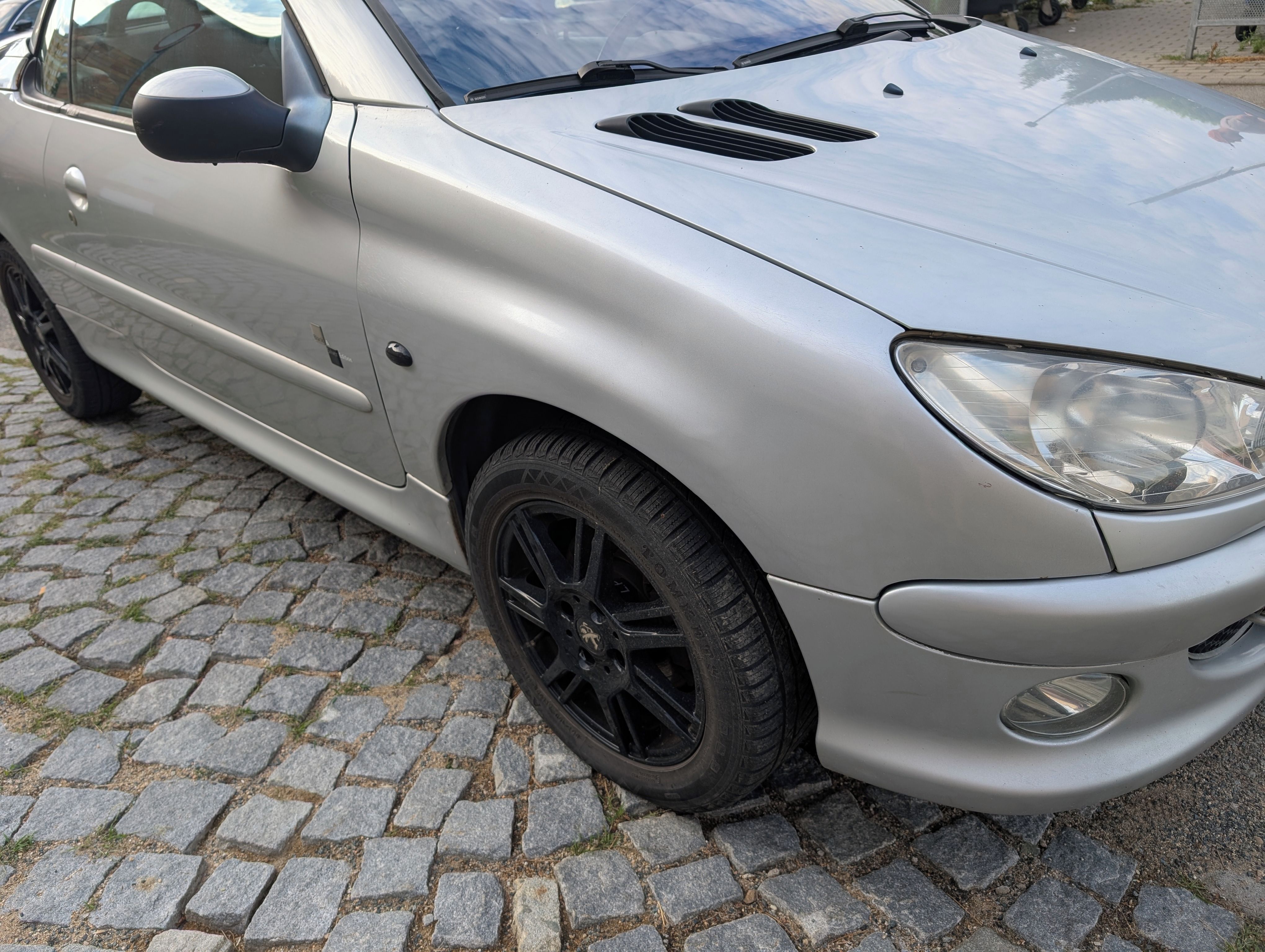 Peugeot 206, CC Black&Silver 1.6 - fotka 4