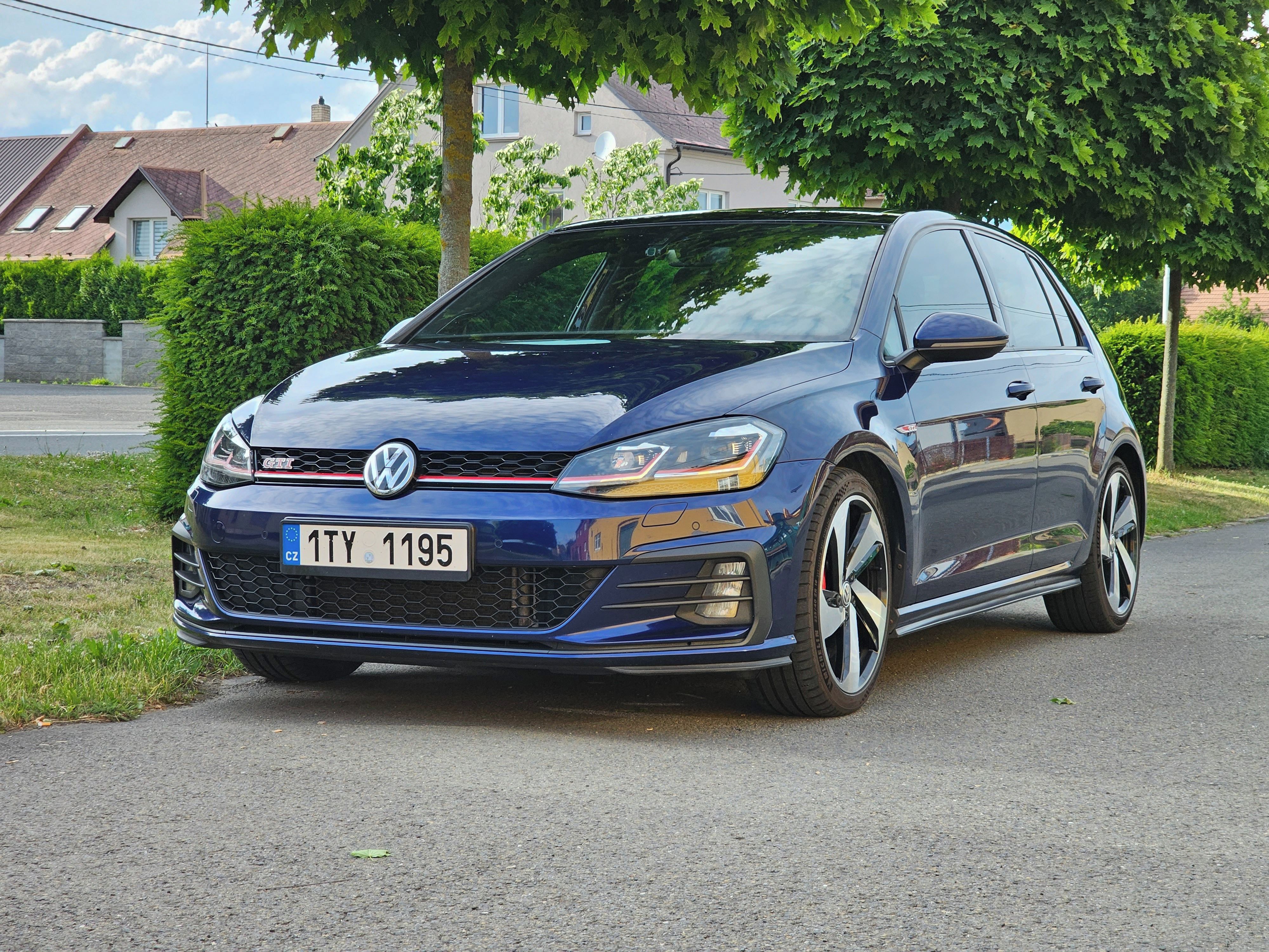 Volkswagen Golf, Volkswagen Golf 7.5 GTI 180kW