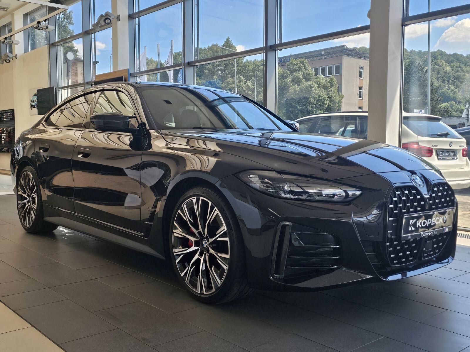 BMW Řada 4, M440i xDrive - fotka 3