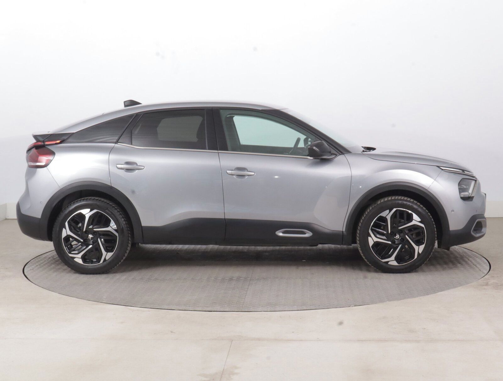 Citroën C4, 1.2 PureTech, Automat, ČR - fotka 6