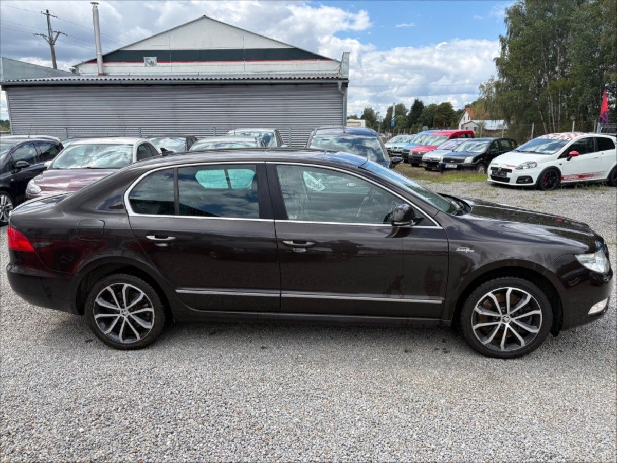 Škoda Superb, 3,6 Laurin  Klement 4x4 - fotka 5