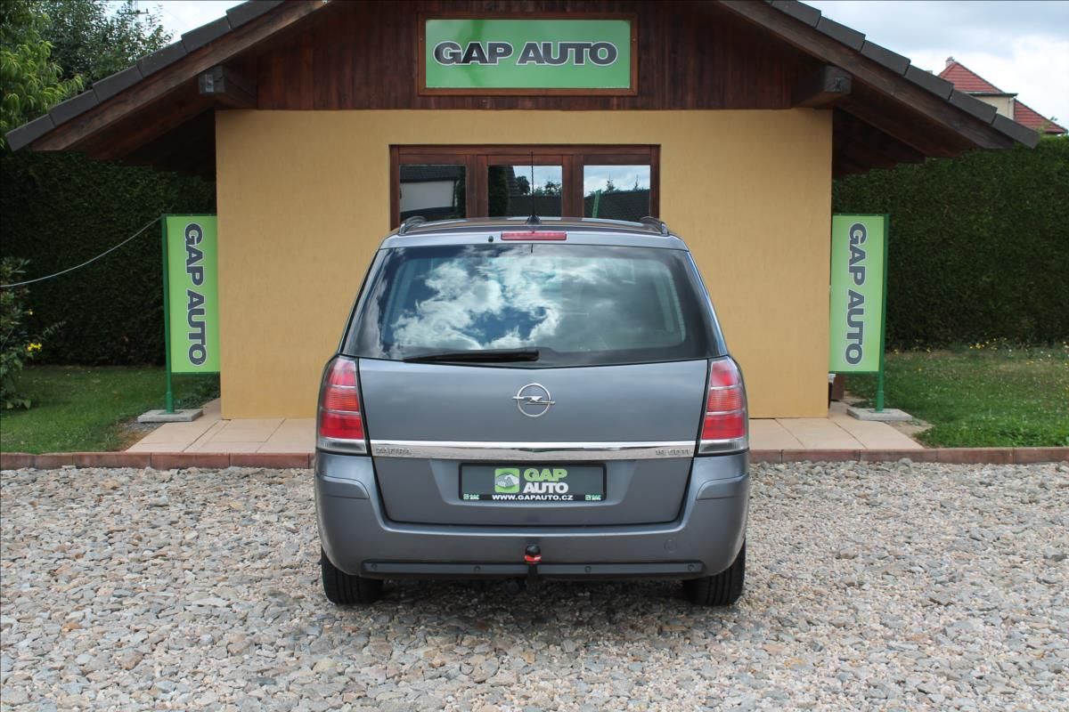 Opel Zafira, 1.9 CDTi 74kW 7-MÍST - fotka 5