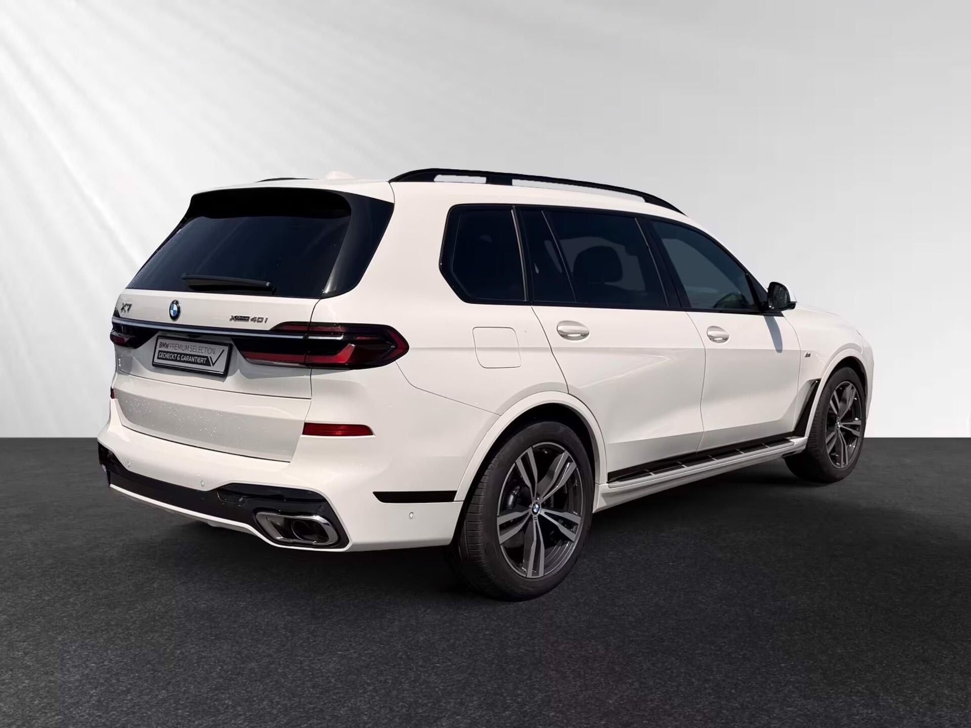 BMW X7, xDrive40i M-Sport Pano HuD 360 - fotka 4