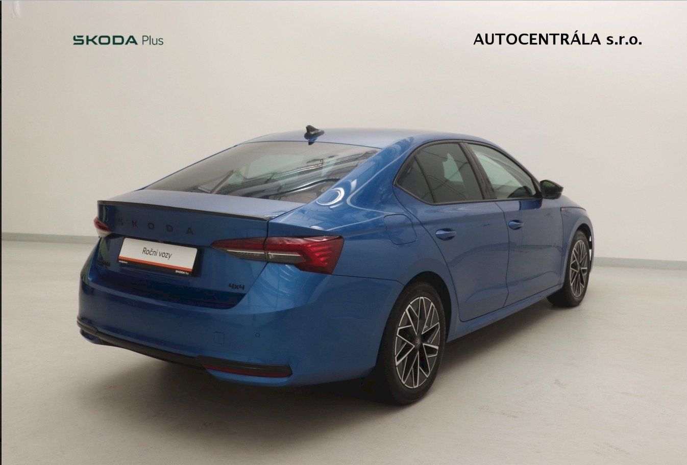 Škoda Octavia, Sportline 4x4 DSG TSI 2,0 / 15 - fotka 2
