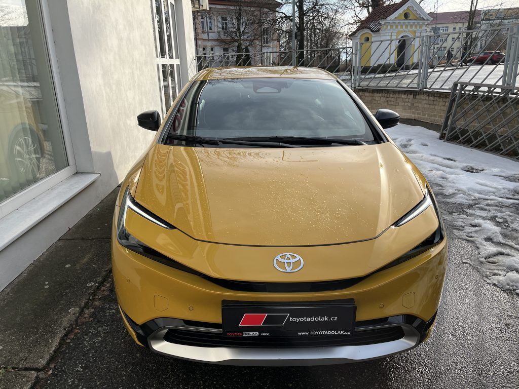 Toyota Prius, 2.0L PHEV Prestige - fotka 2