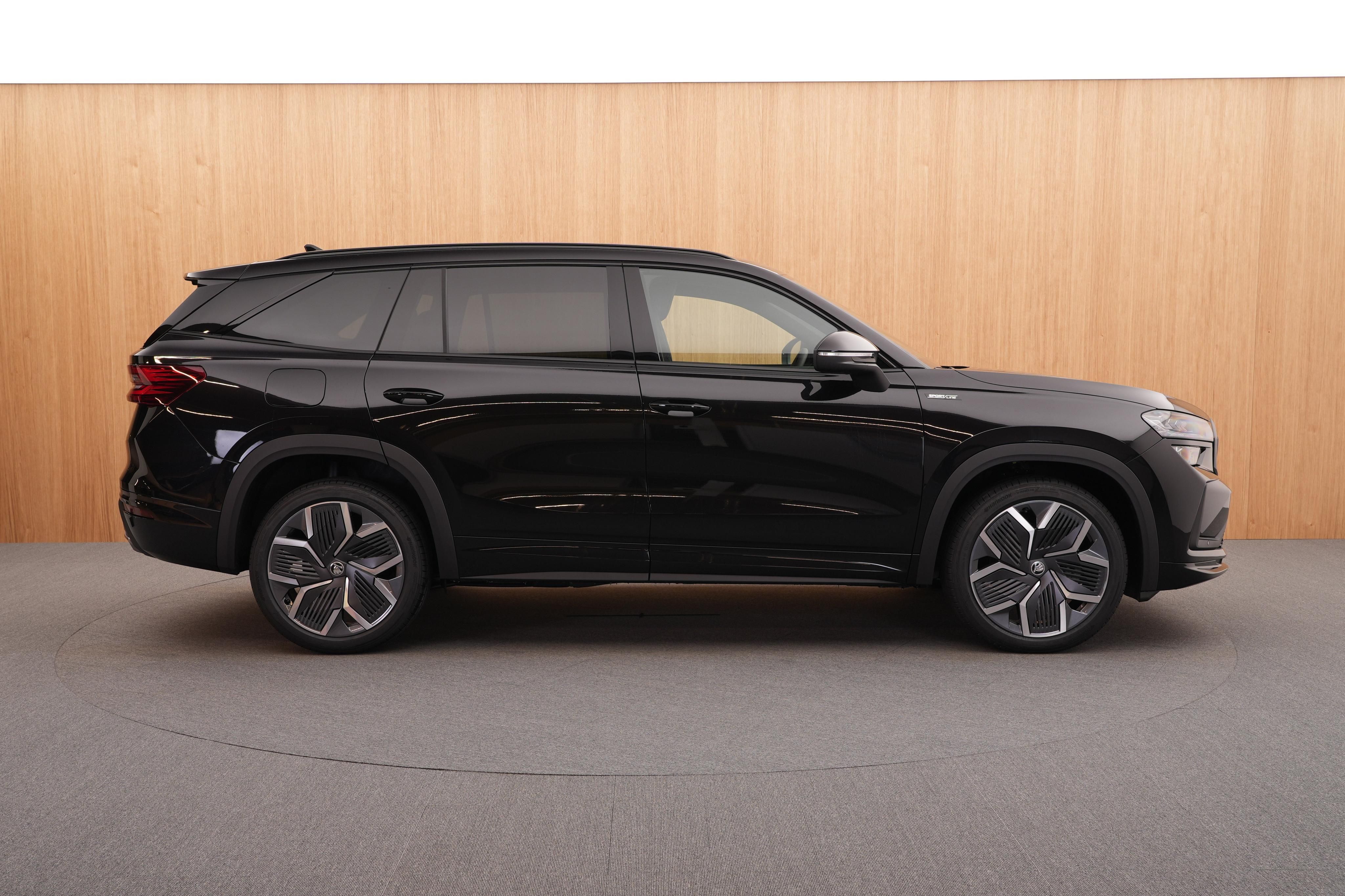 Škoda Kodiaq, Sportline 2.0 TDI 4x4 DSG - fotka 5