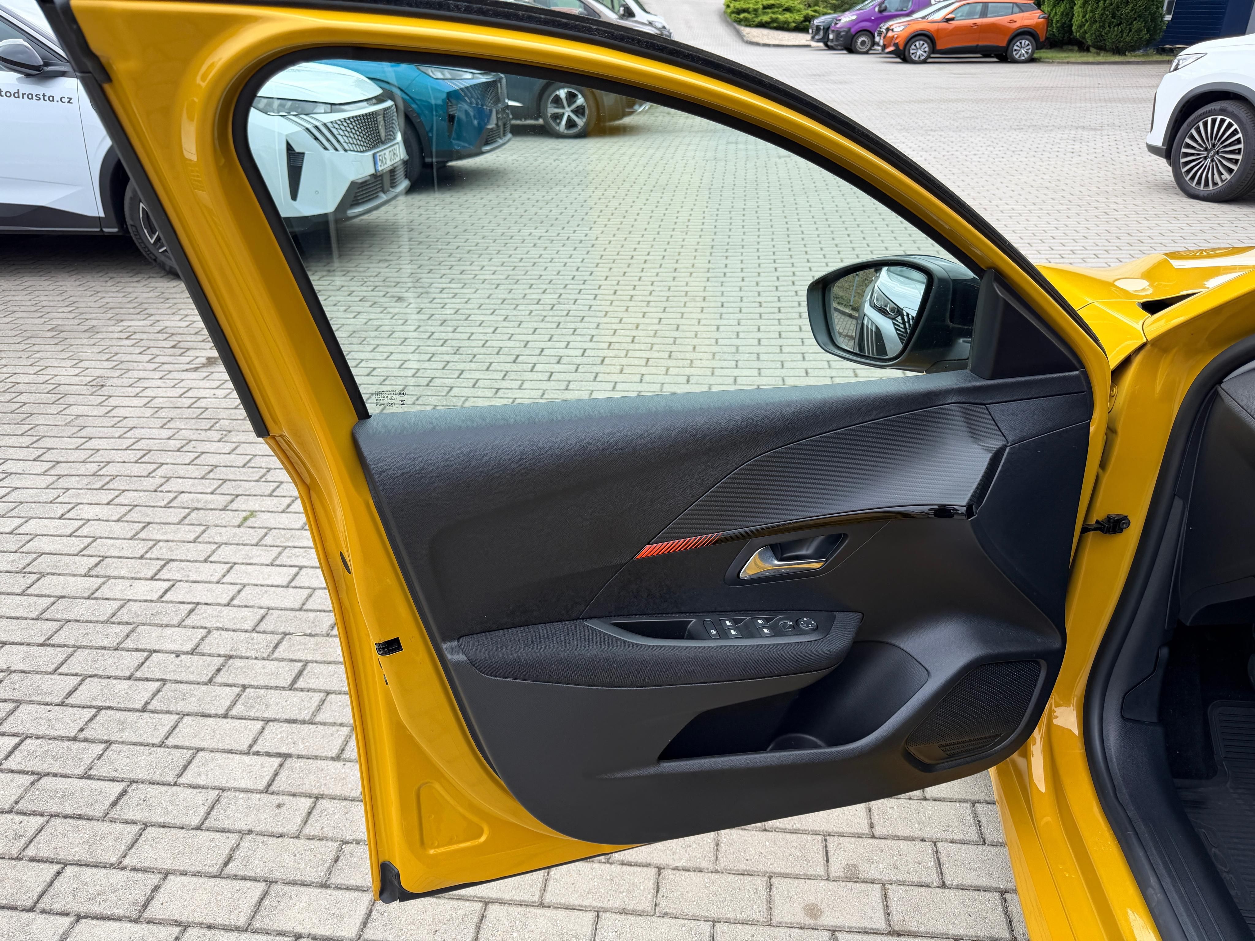 Peugeot 208, ACTIVE 1.2 PureTech 55 kW MAN6 - fotka 6