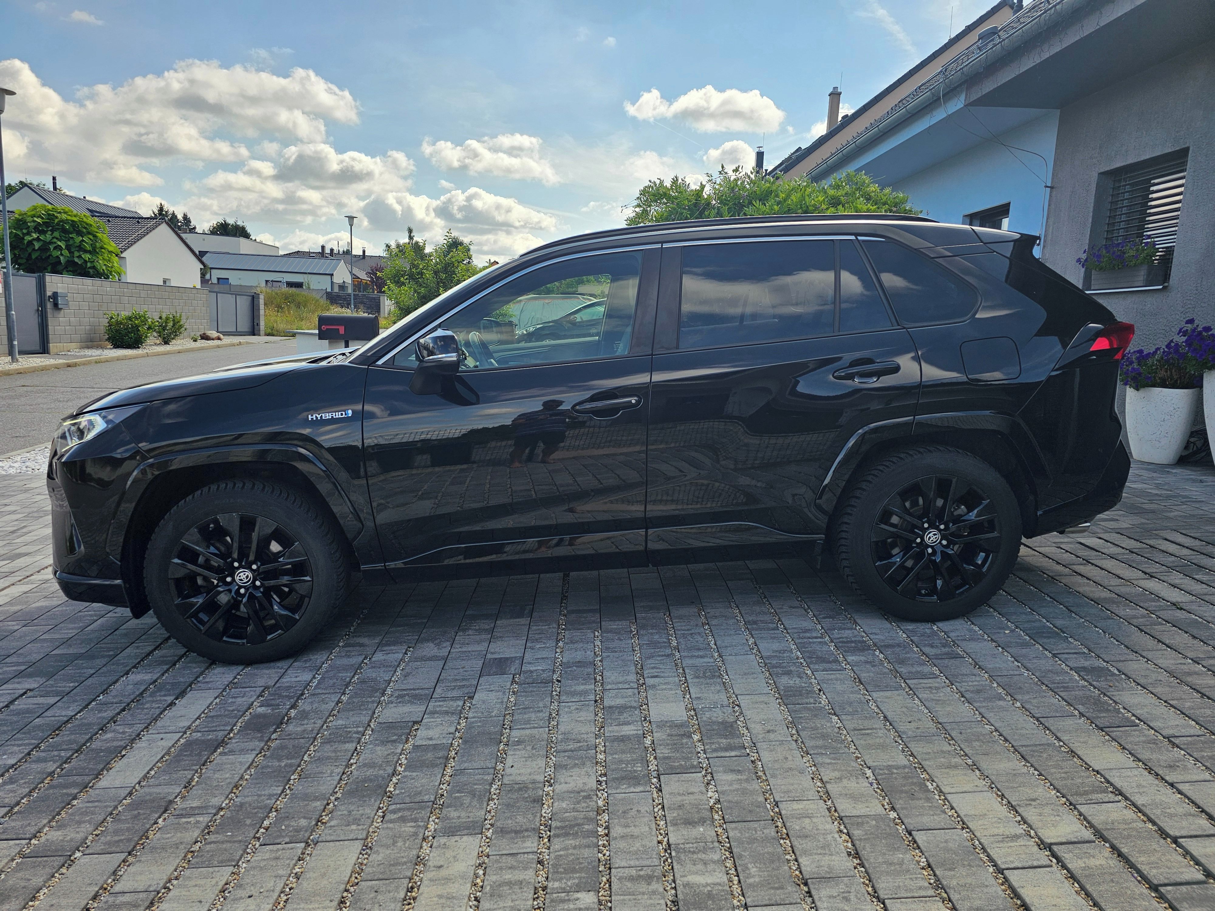 Toyota Rav4, Toyota Rav4 Black Editon 4x4 - fotka 3