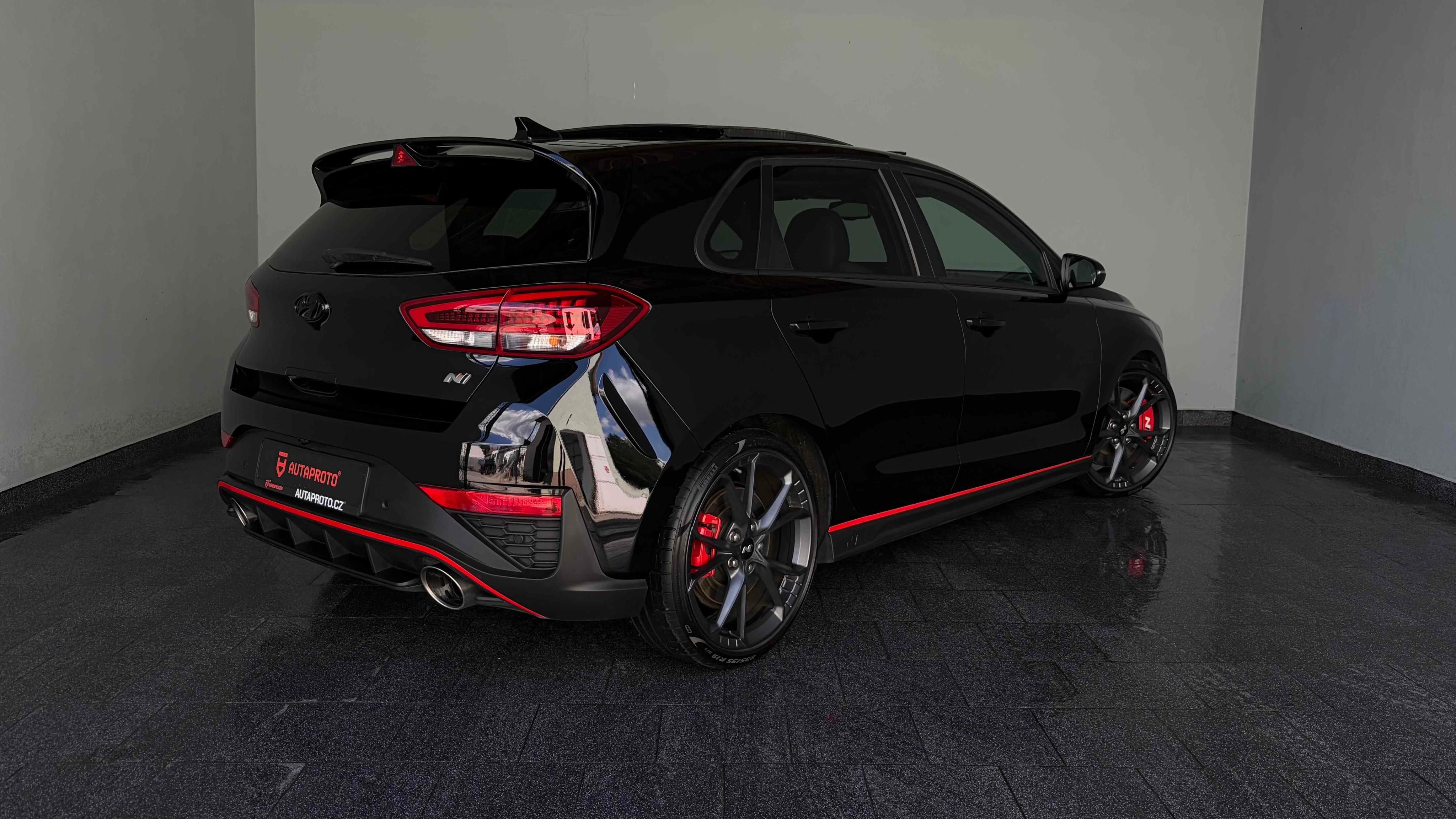 Hyundai i30, N-Perfor-206kW-26tkm-PPF-8xALU - fotka 6