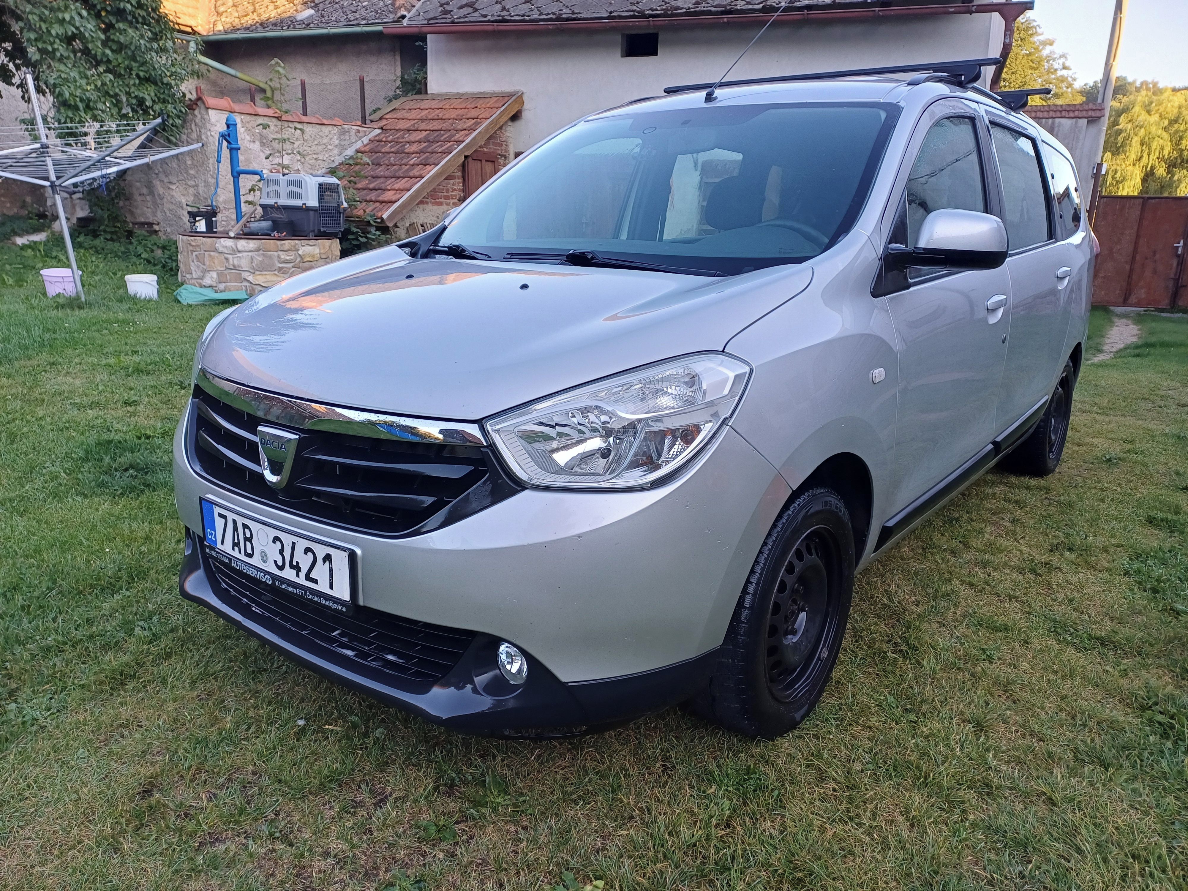 Dacia Lodgy, Dacia Lodgy 1.5 DCi - 7 míst - fotka 3