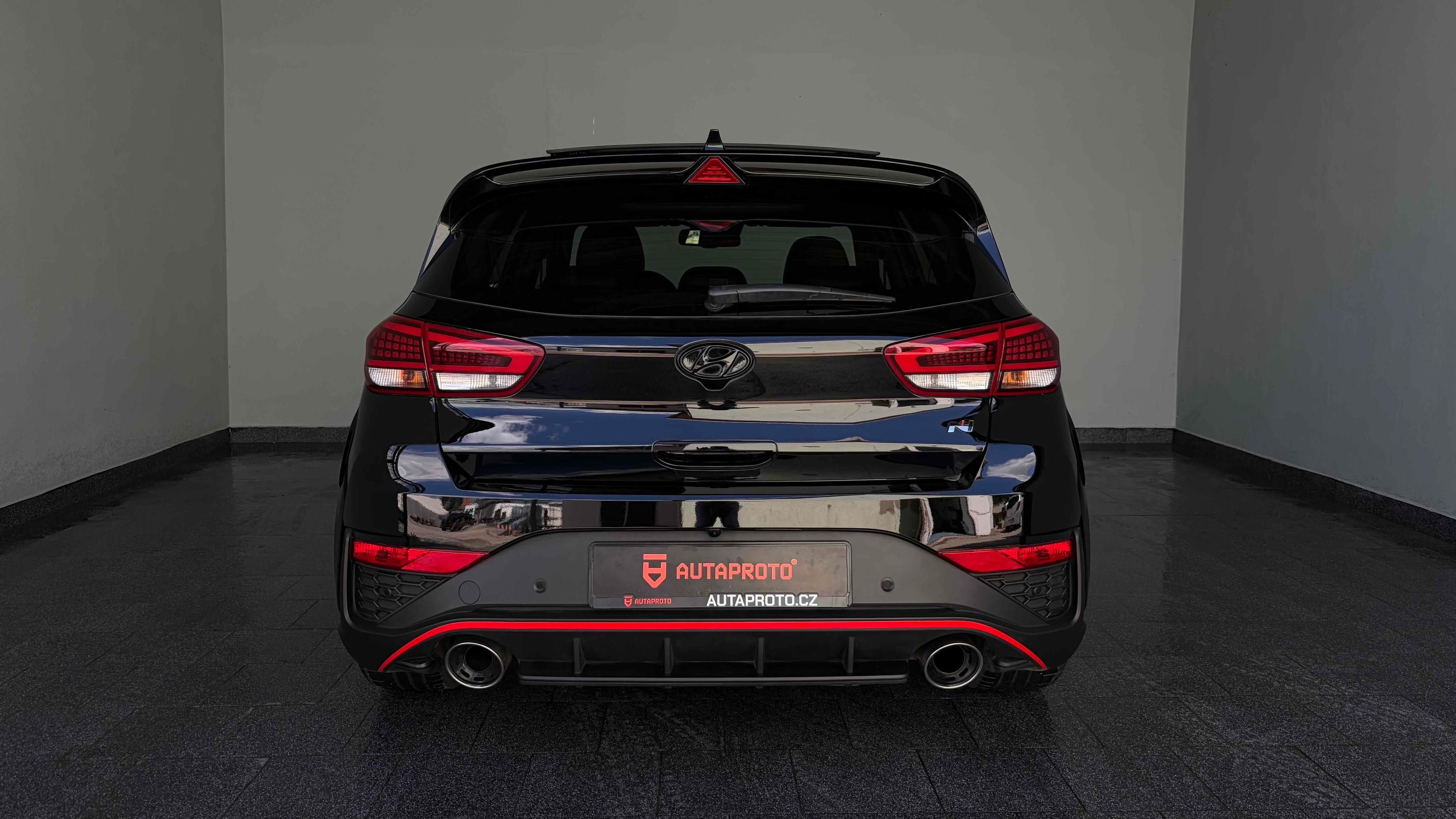 Hyundai i30, N-Perfor-206kW-26tkm-PPF-8xALU - fotka 5